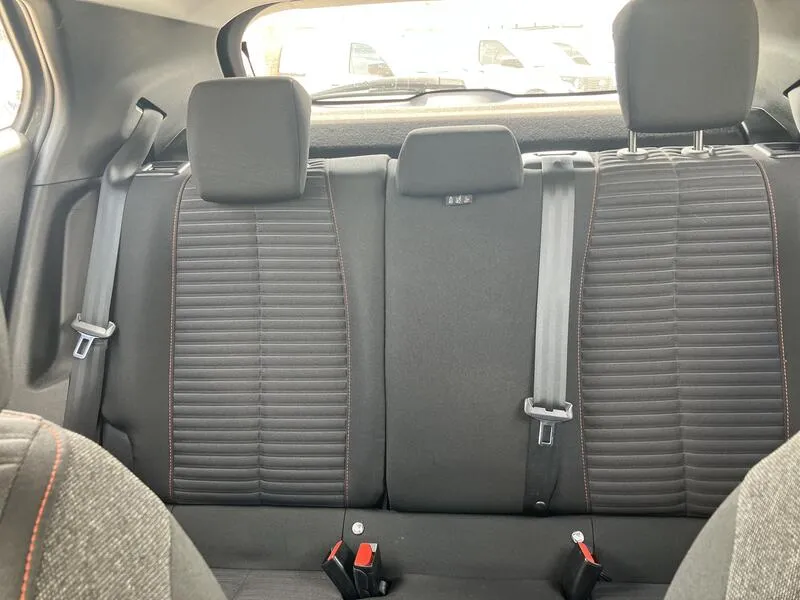 Peugeot 2008 BlueHDi Active - foto 39