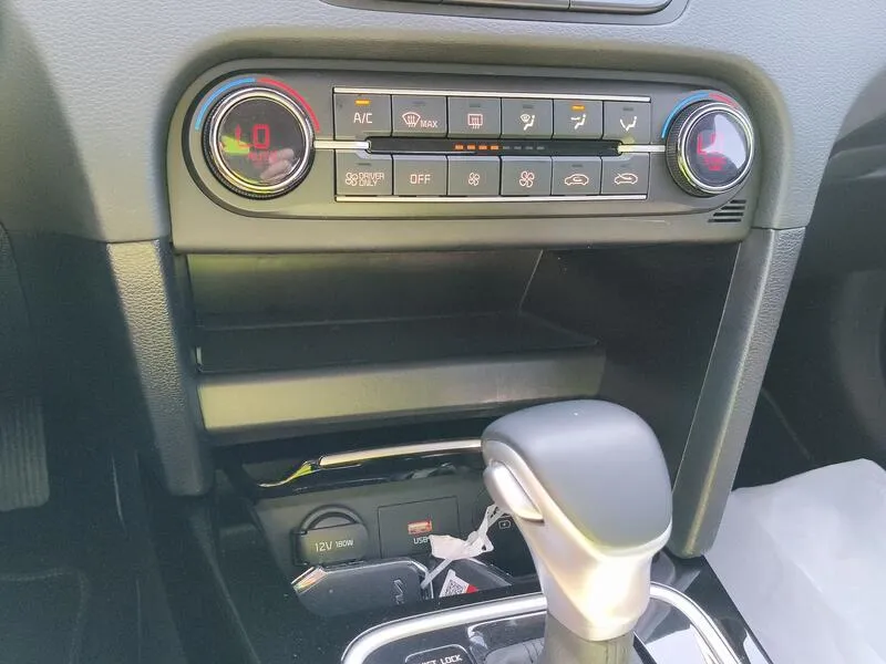 Kia XCeed 1.6 GDi eDrive - foto 36