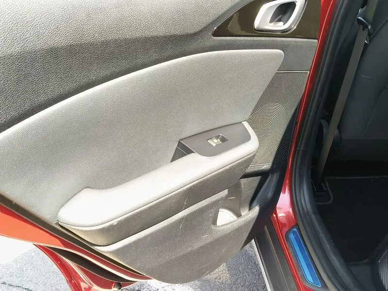 Kia XCeed 1.6 GDi eDrive - foto 20