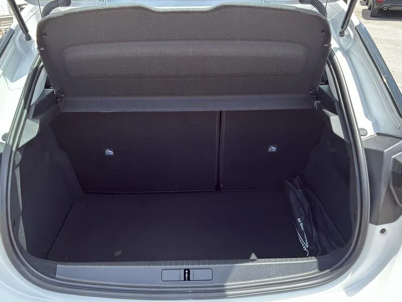 Opel Corsa 1.2T XHL Elegance - foto 24