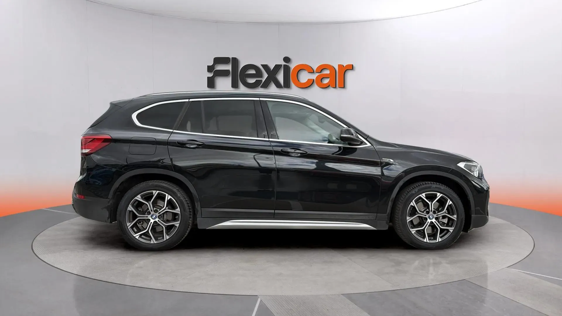 BMW X1 xDrive25e - foto 8