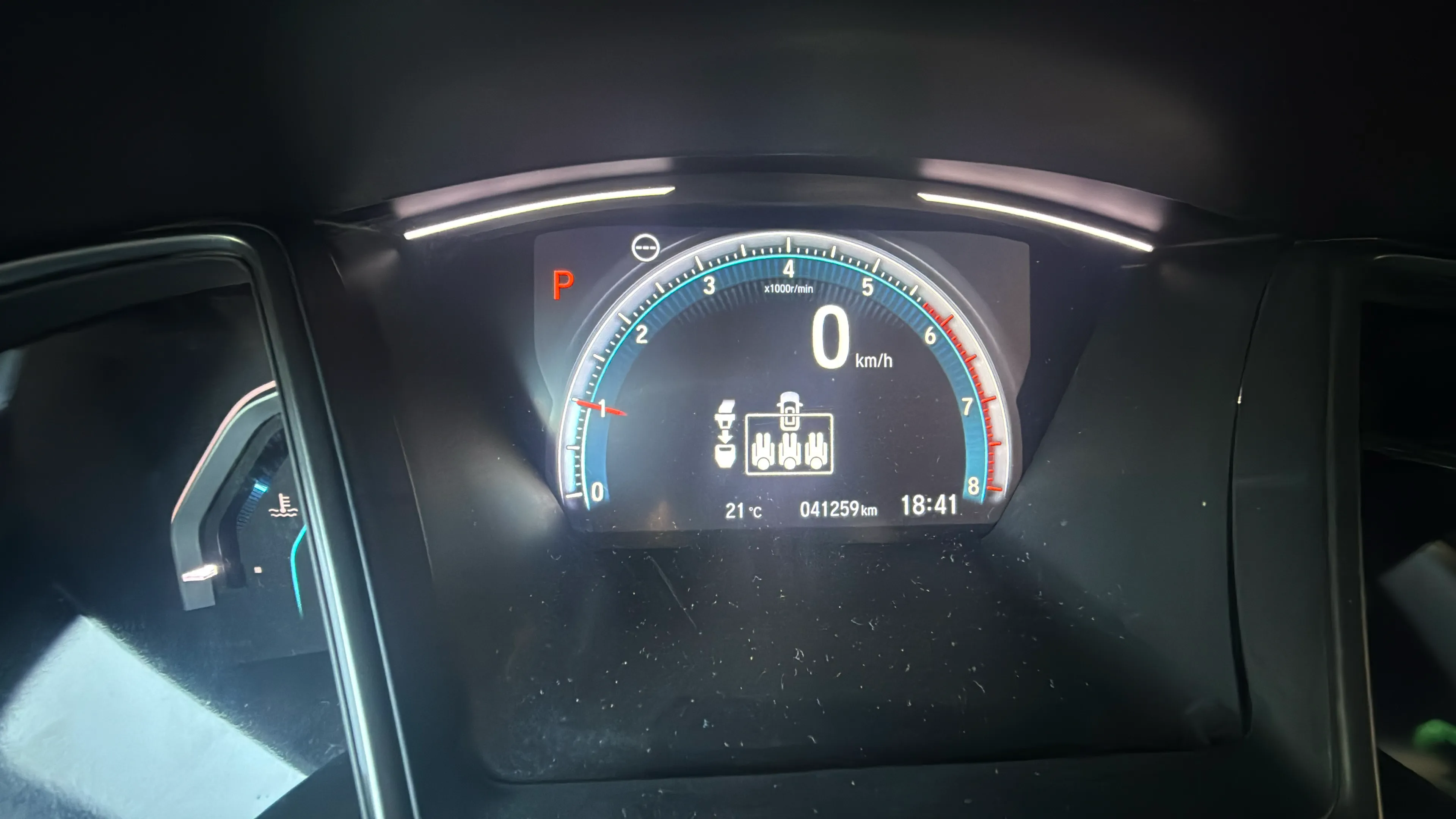 Honda Civic 1.0 I-VTEC Turbo CVT Elegance NAV - foto 12