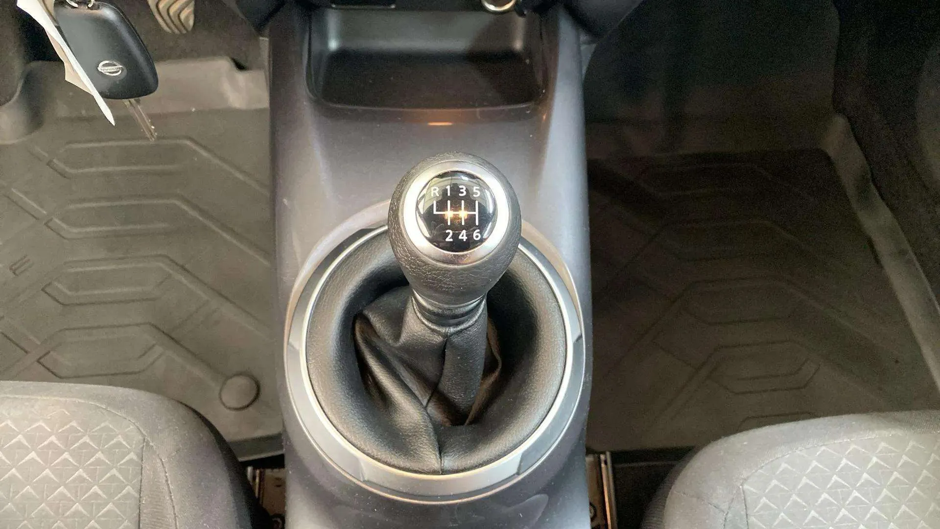 Nissan Juke DIG-T Acenta - foto 11