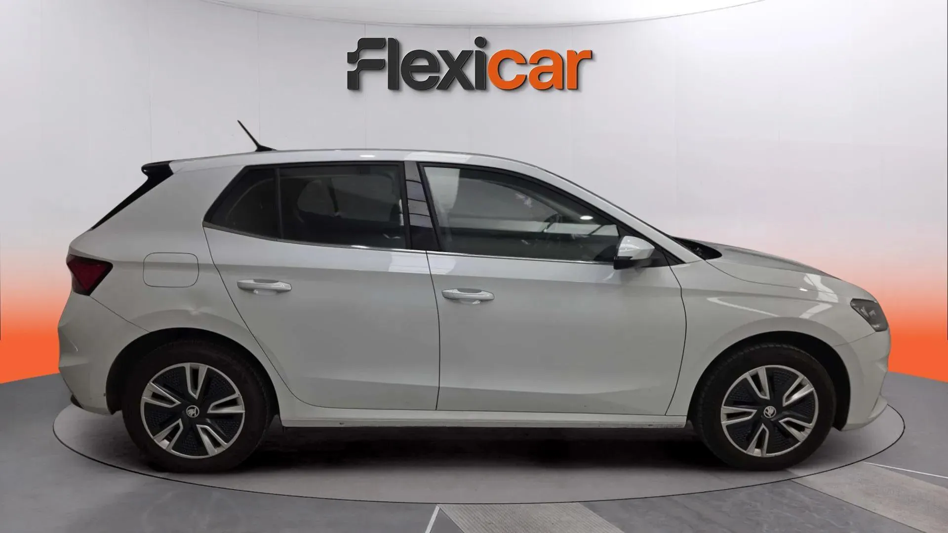 Škoda Fabia 1.5 TSI DSG Design - foto 5