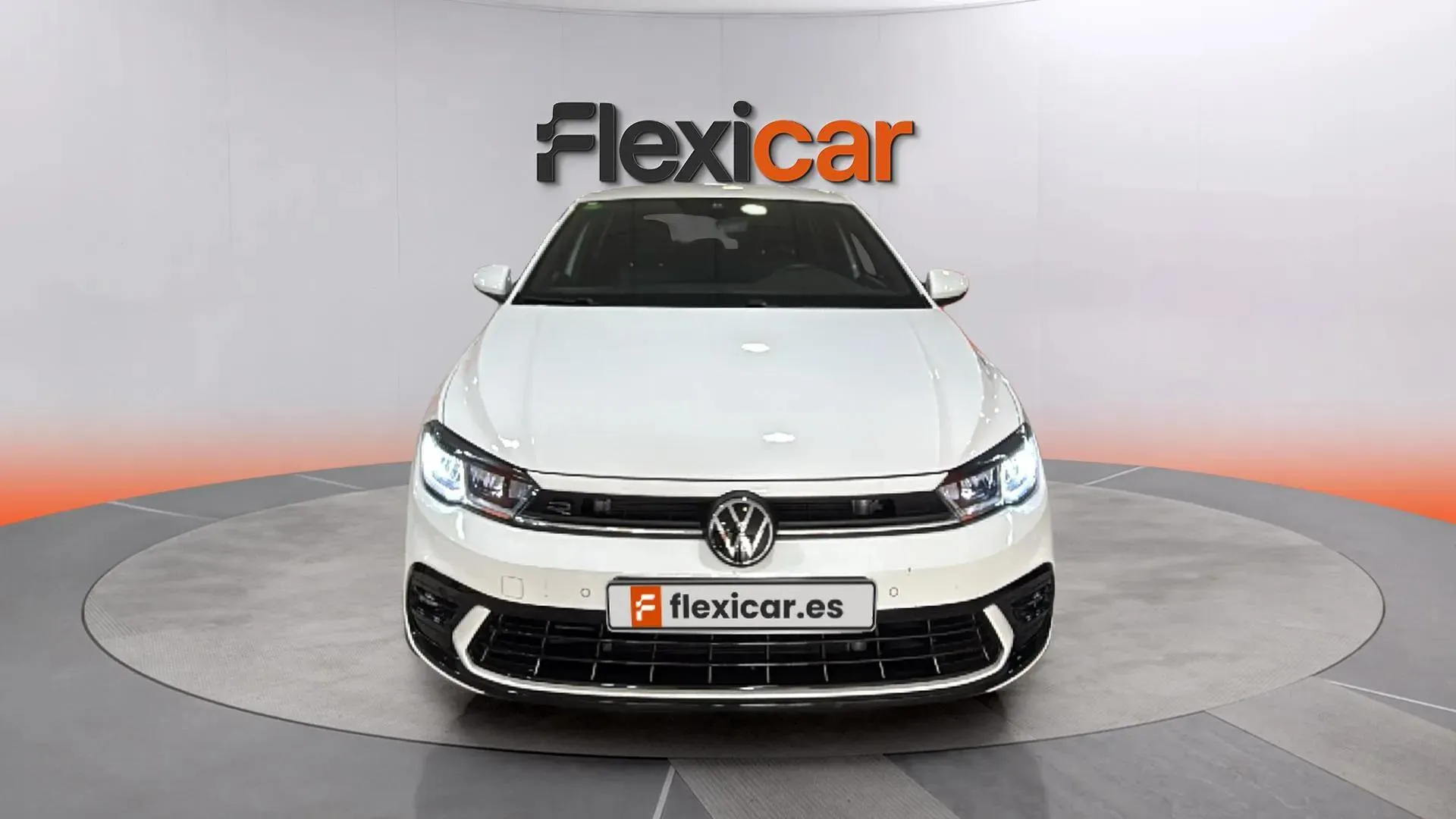 Volkswagen Polo R-Line 1.0 TSI DSG - foto 2