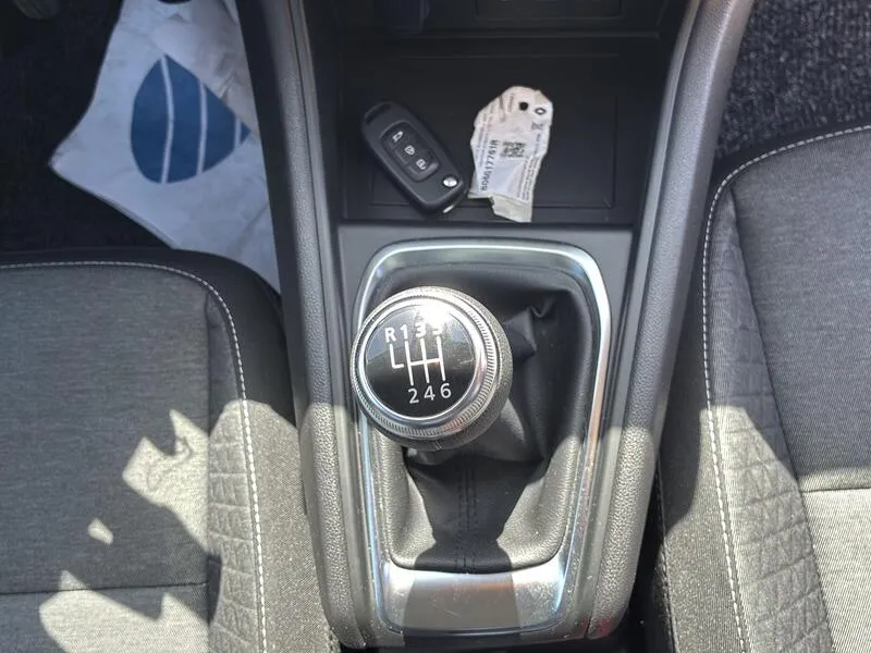 Renault Captur TCe equilibre - foto 16