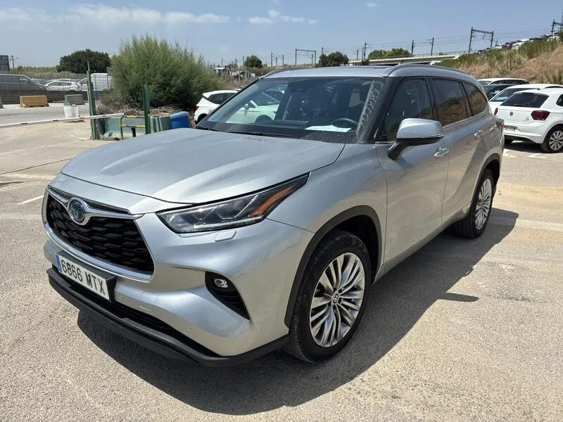 Toyota Highlander Advance