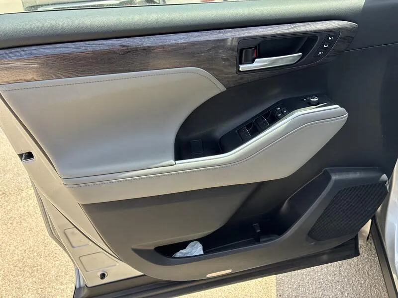 Toyota Highlander Advance - foto 29