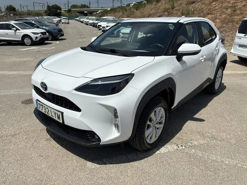 Toyota Yaris 1.5 120H Business Plus