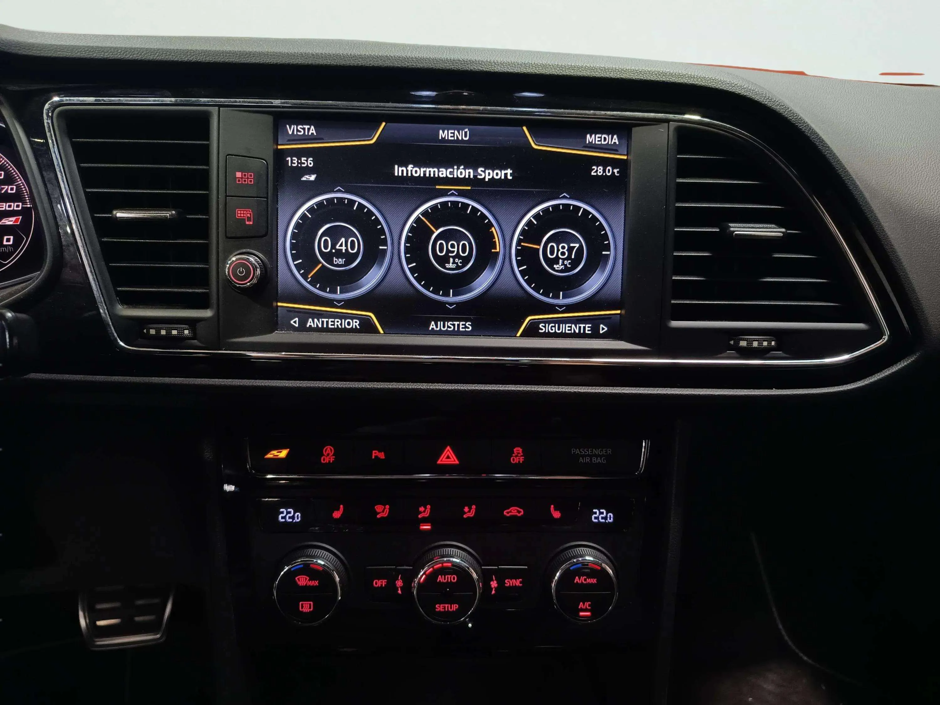 SEAT León ST 2.0 TSI DSG-6 Cupra - foto 14