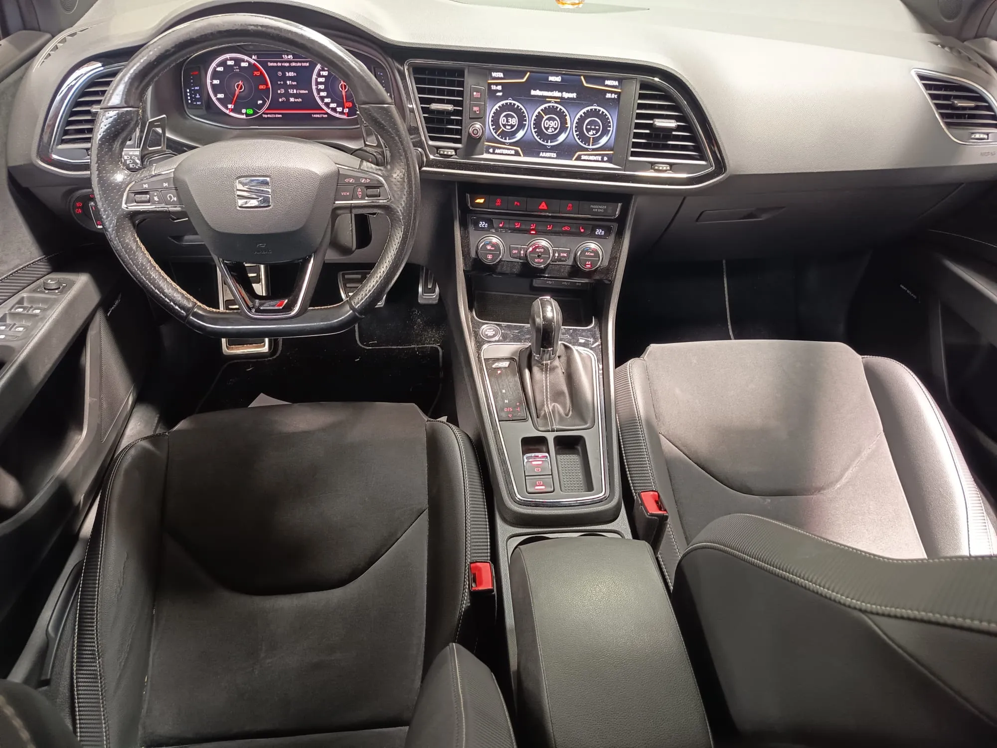 SEAT León ST 2.0 TSI DSG-6 Cupra - foto 13