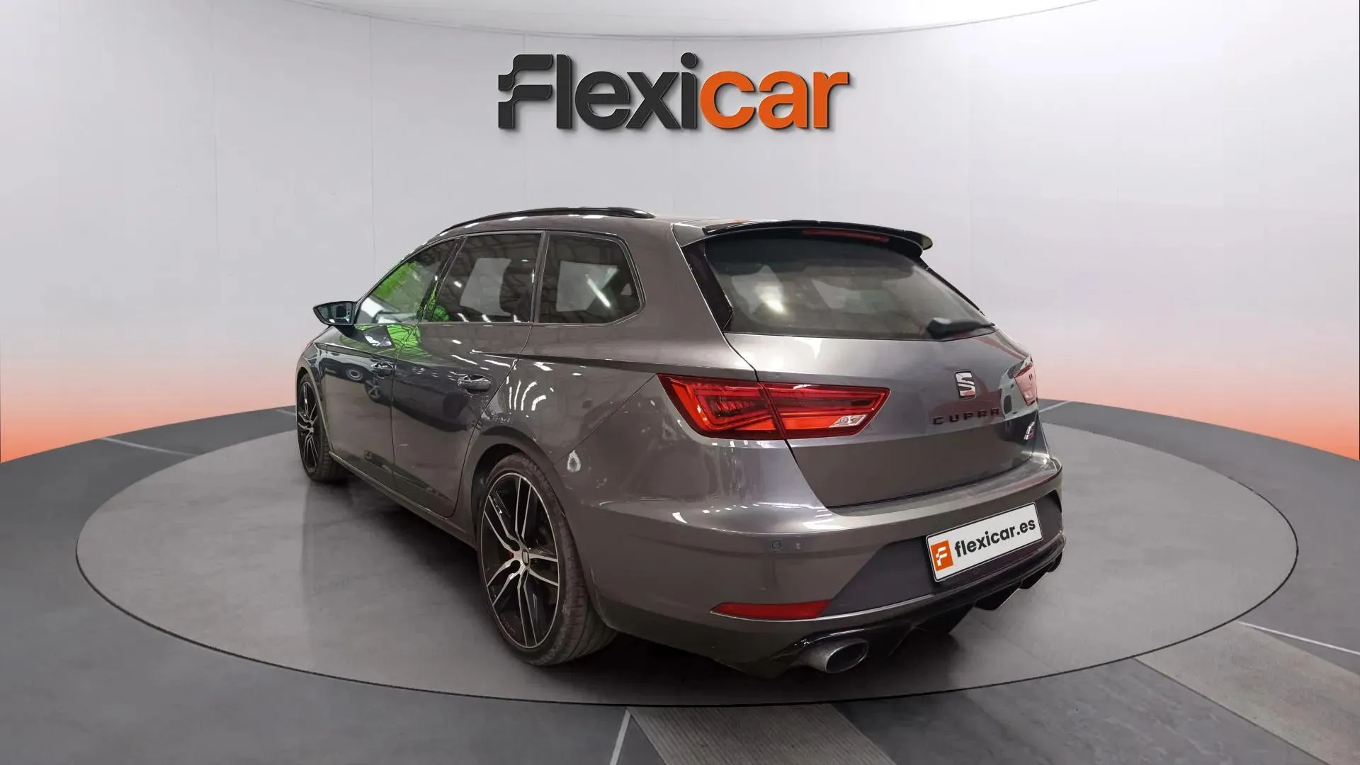SEAT León ST 2.0 TSI DSG-6 Cupra - foto 5