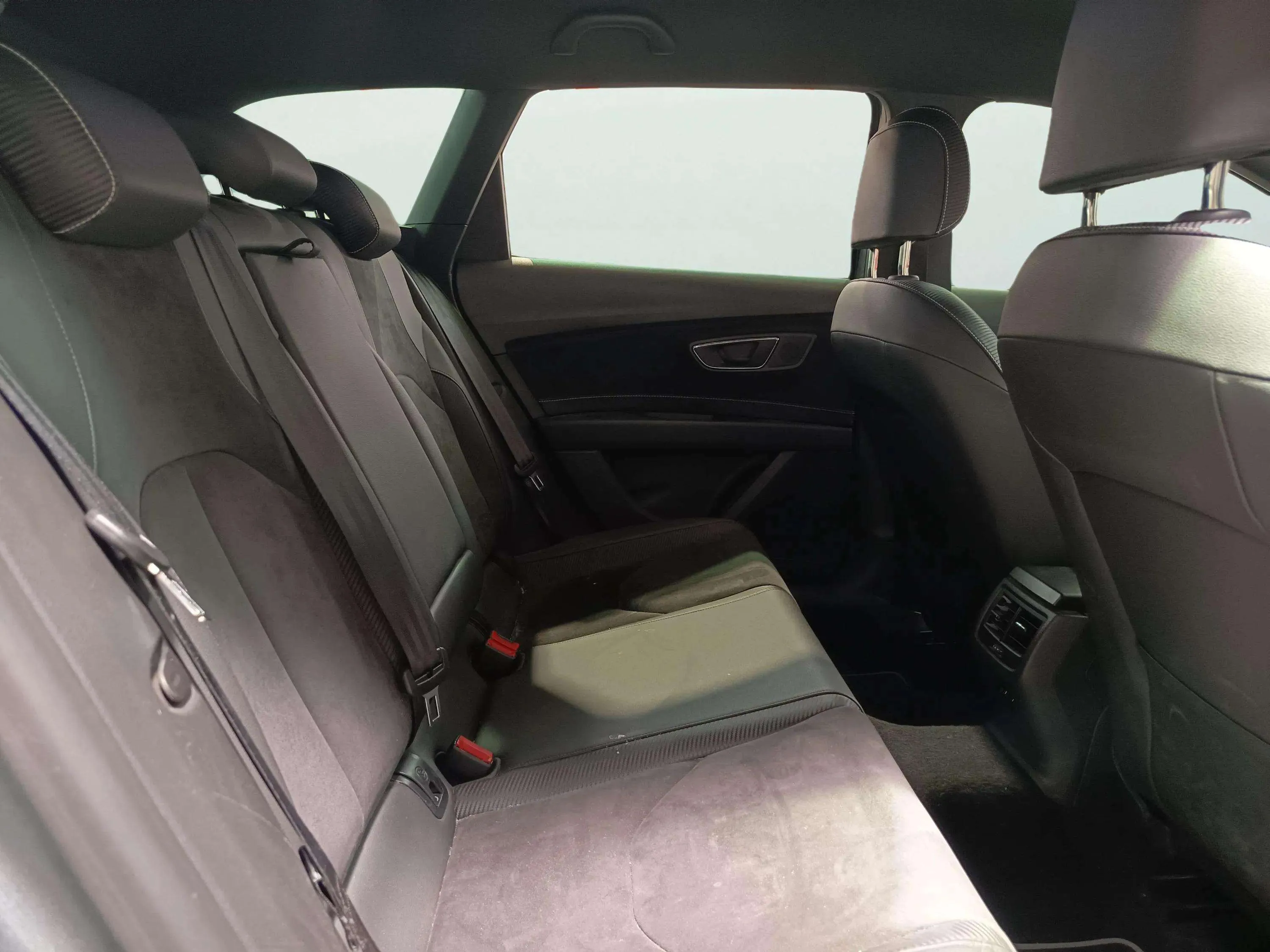 SEAT León ST 2.0 TSI DSG-6 Cupra - foto 15