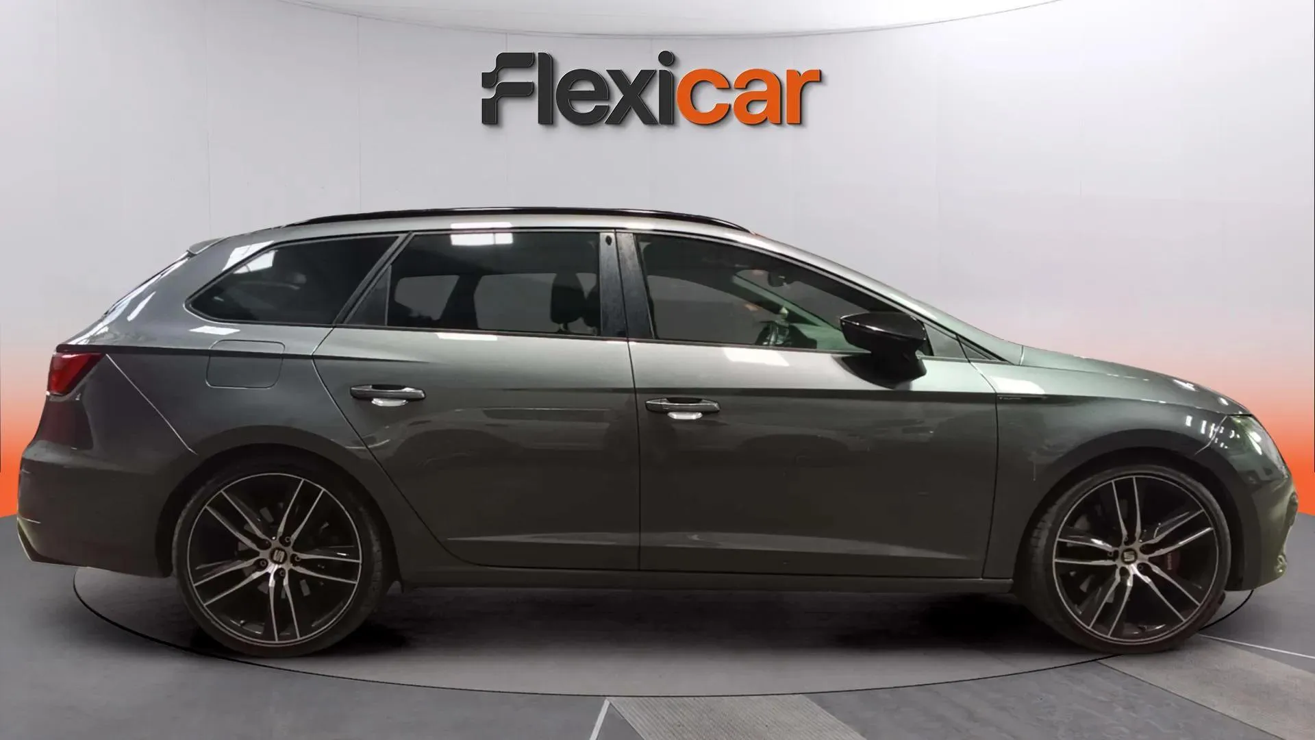 SEAT León ST 2.0 TSI DSG-6 Cupra - foto 8
