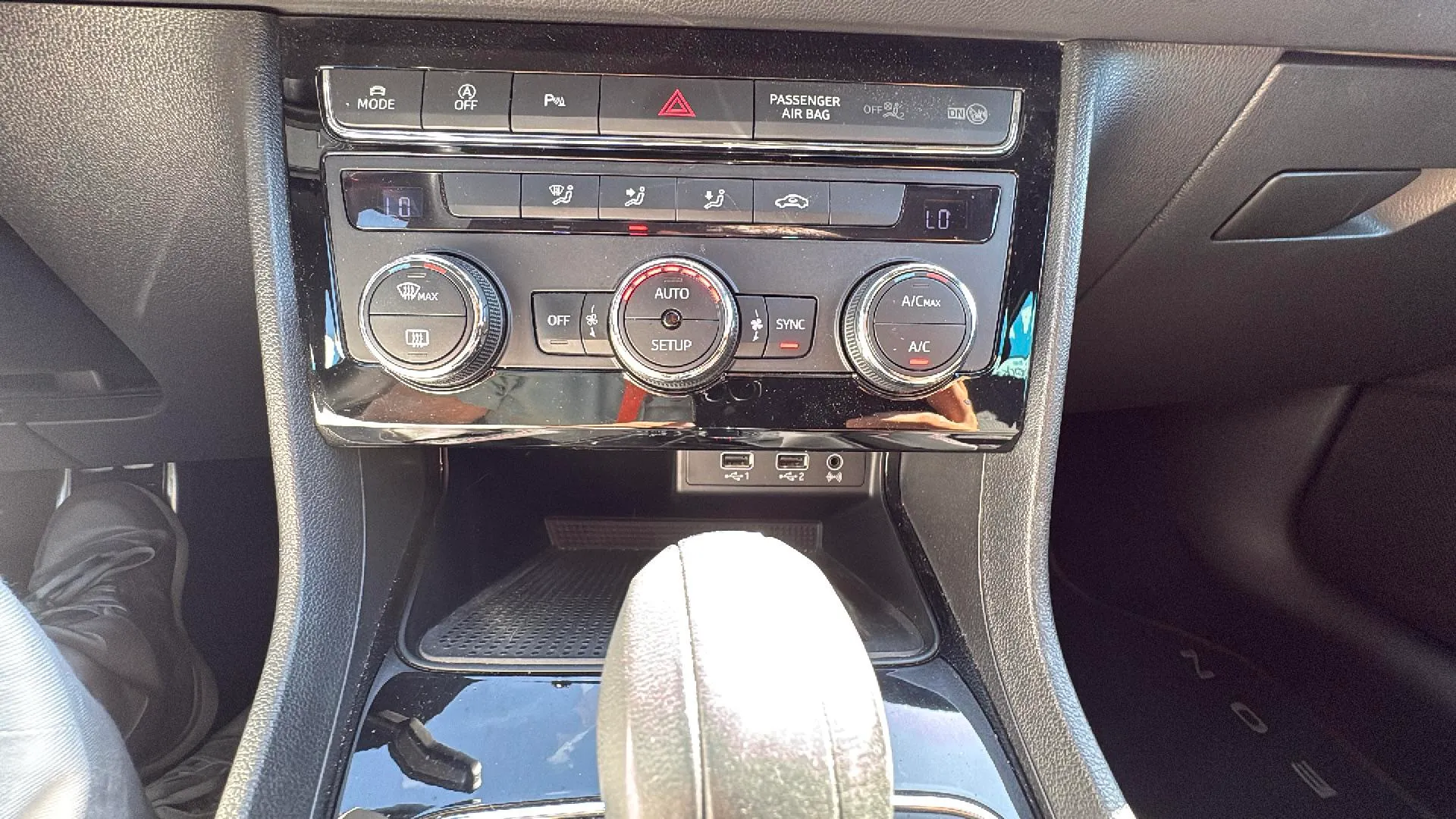 SEAT León ST 2.0 TDI DSG-7 St&sp FR - foto 24