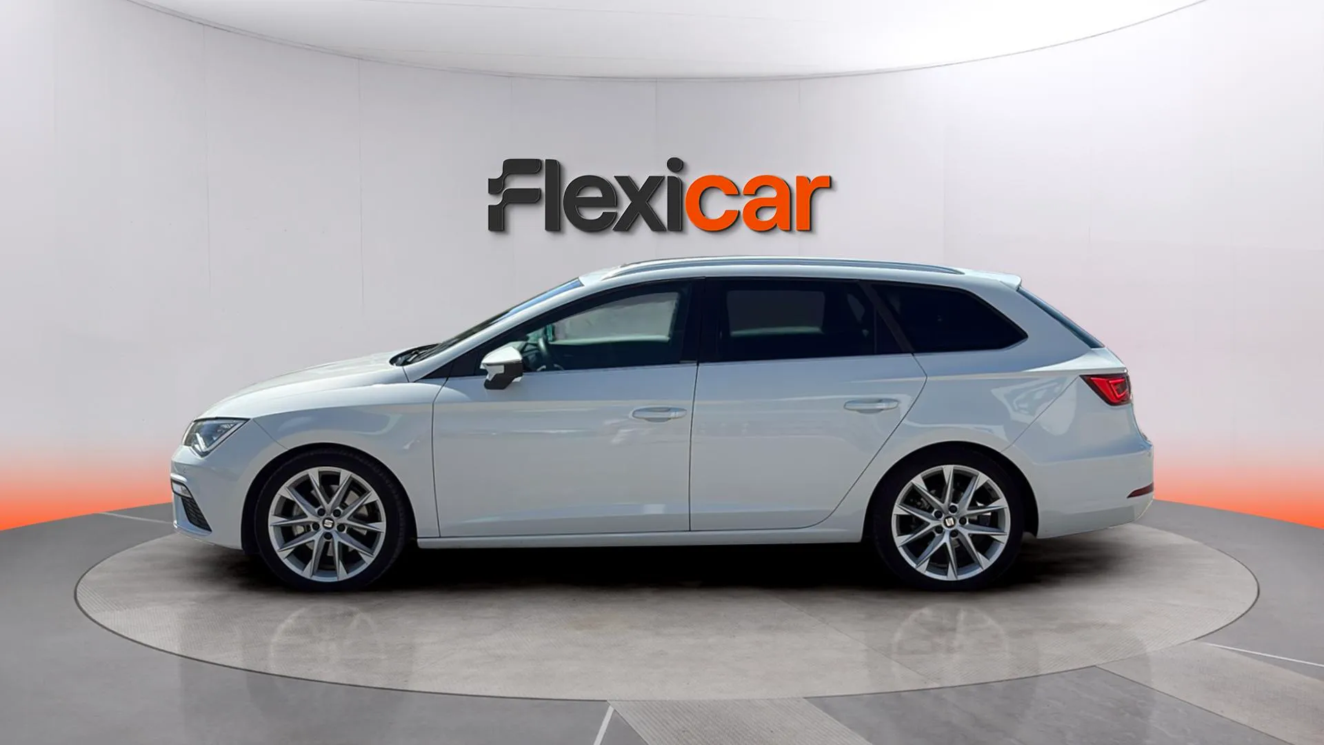 SEAT León ST 2.0 TDI DSG-7 St&sp FR - foto 7