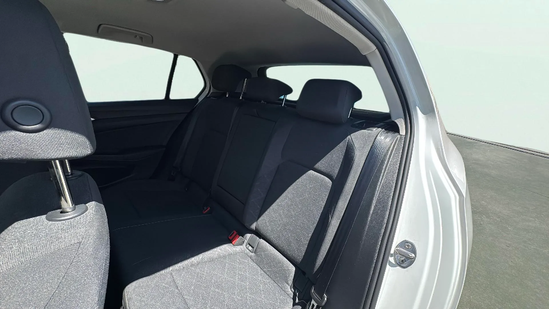 Volkswagen Golf Life 1.0 eTSI DSG - foto 10