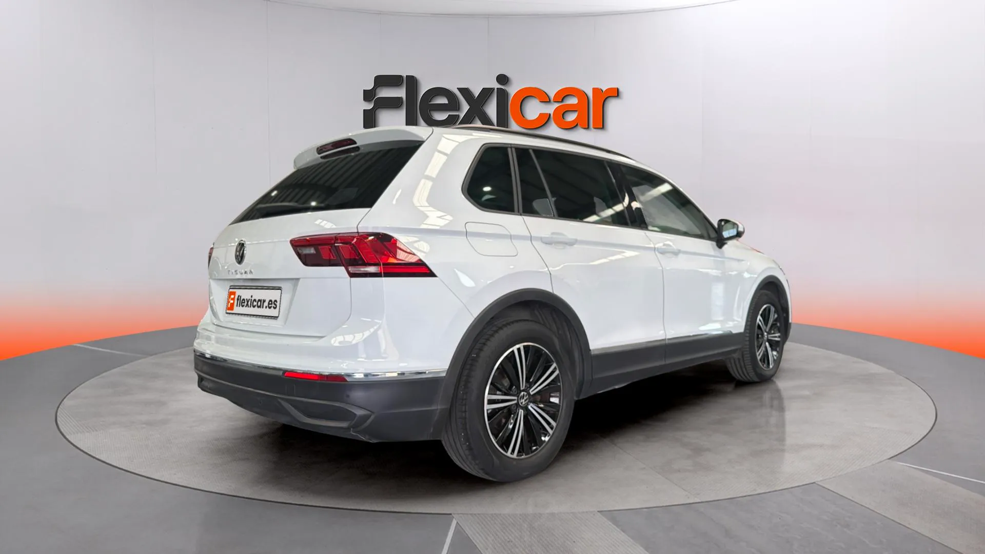 Volkswagen Tiguan Life 2.0 TDI DSG - foto 6