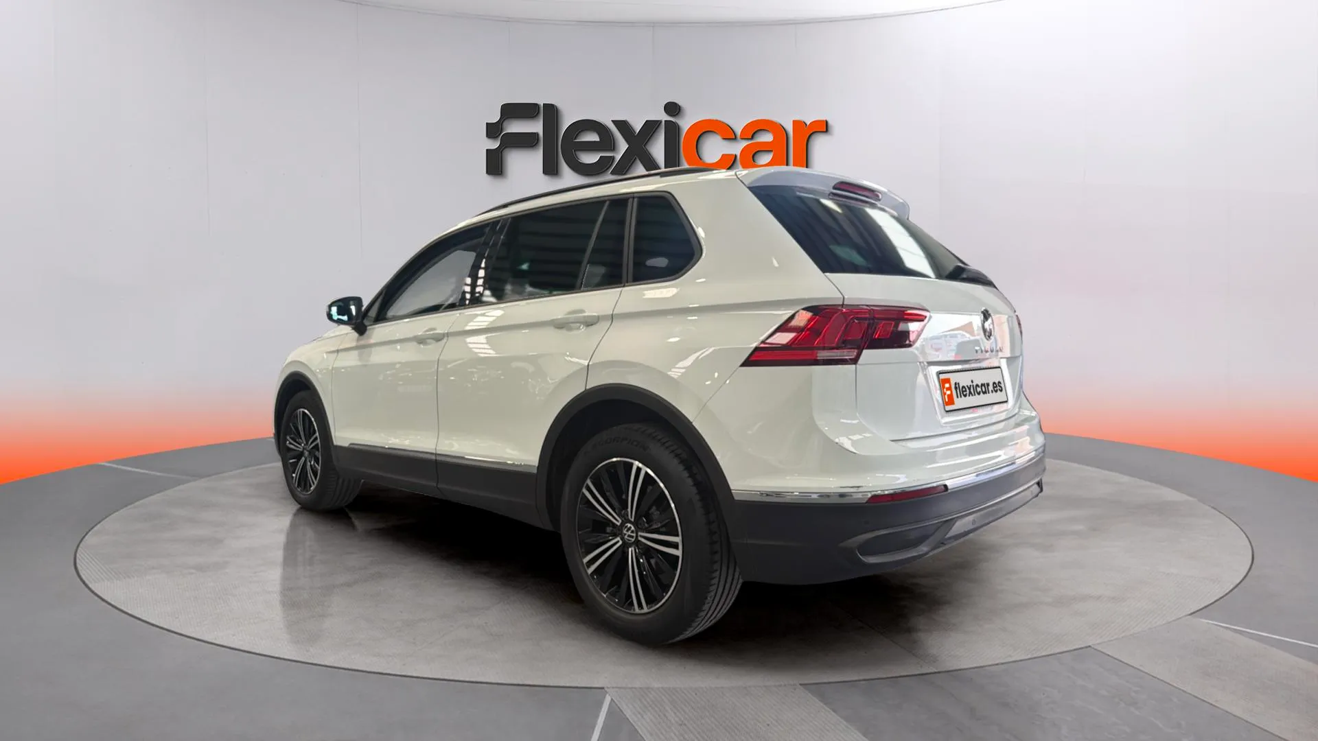 Volkswagen Tiguan Life 2.0 TDI DSG - foto 4