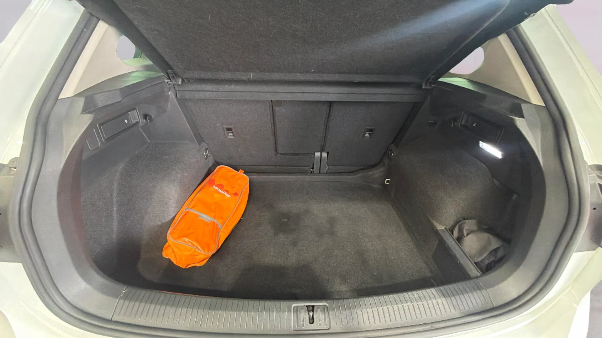 Volkswagen Tiguan Life 2.0 TDI DSG - foto 24