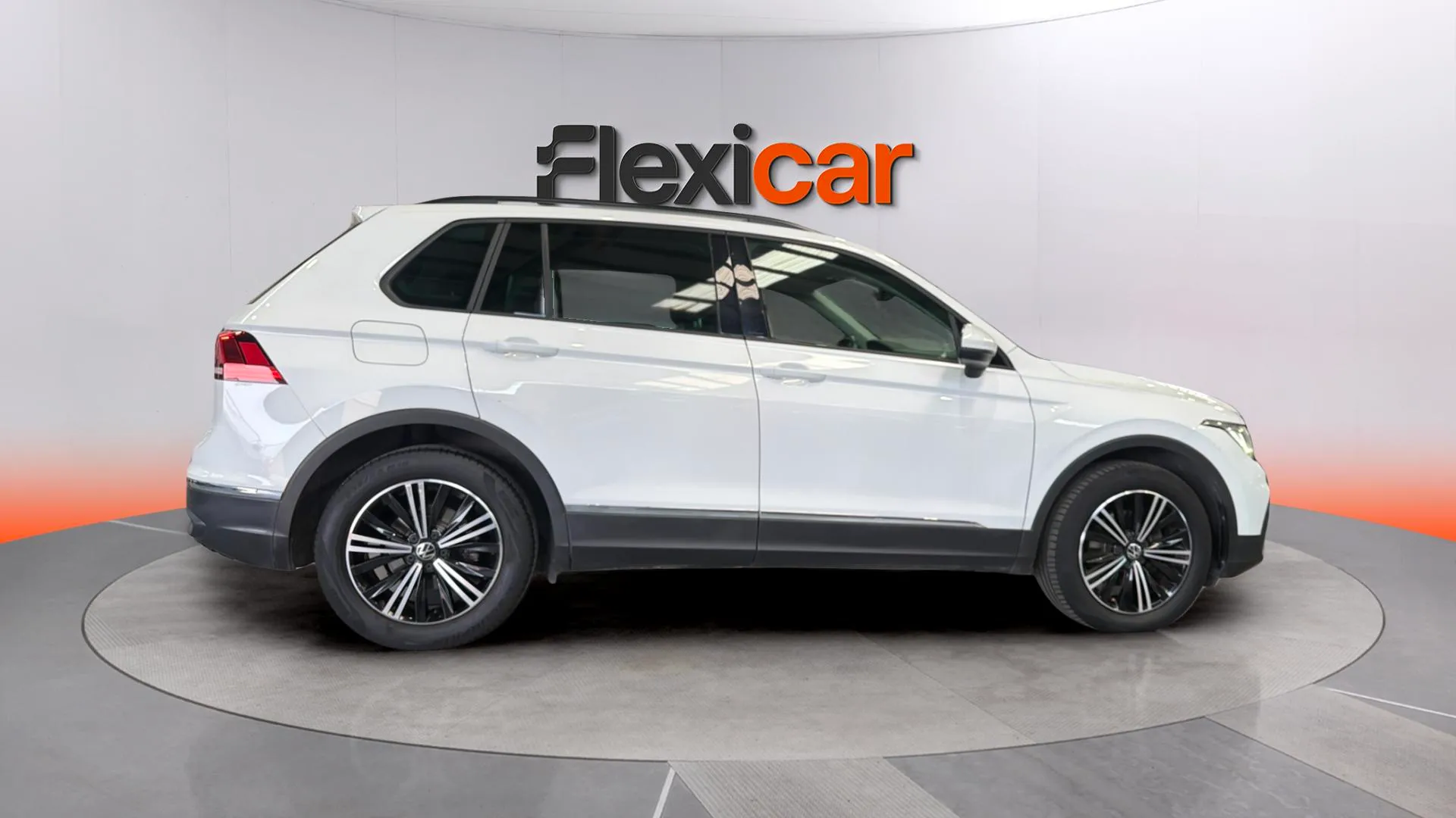 Volkswagen Tiguan Life 2.0 TDI DSG - foto 7