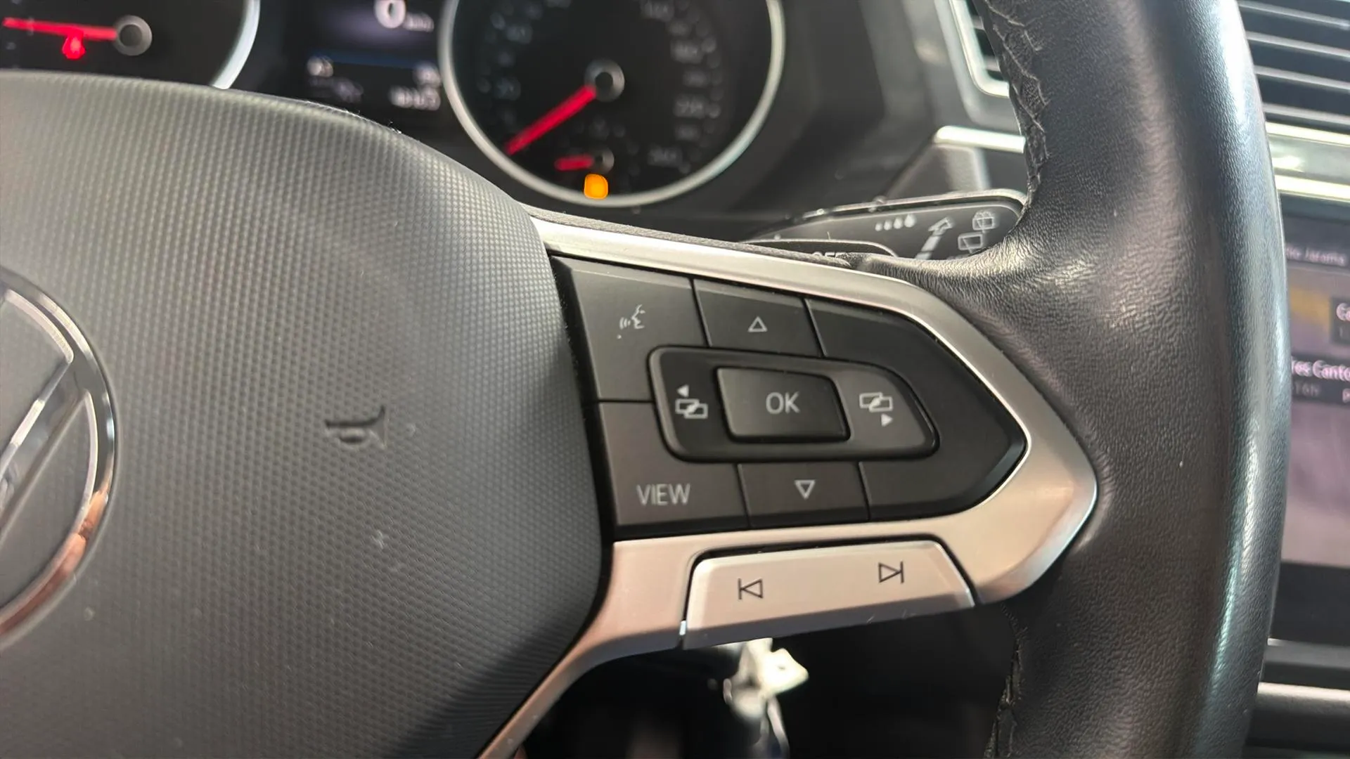 Volkswagen Tiguan Life 2.0 TDI DSG - foto 21