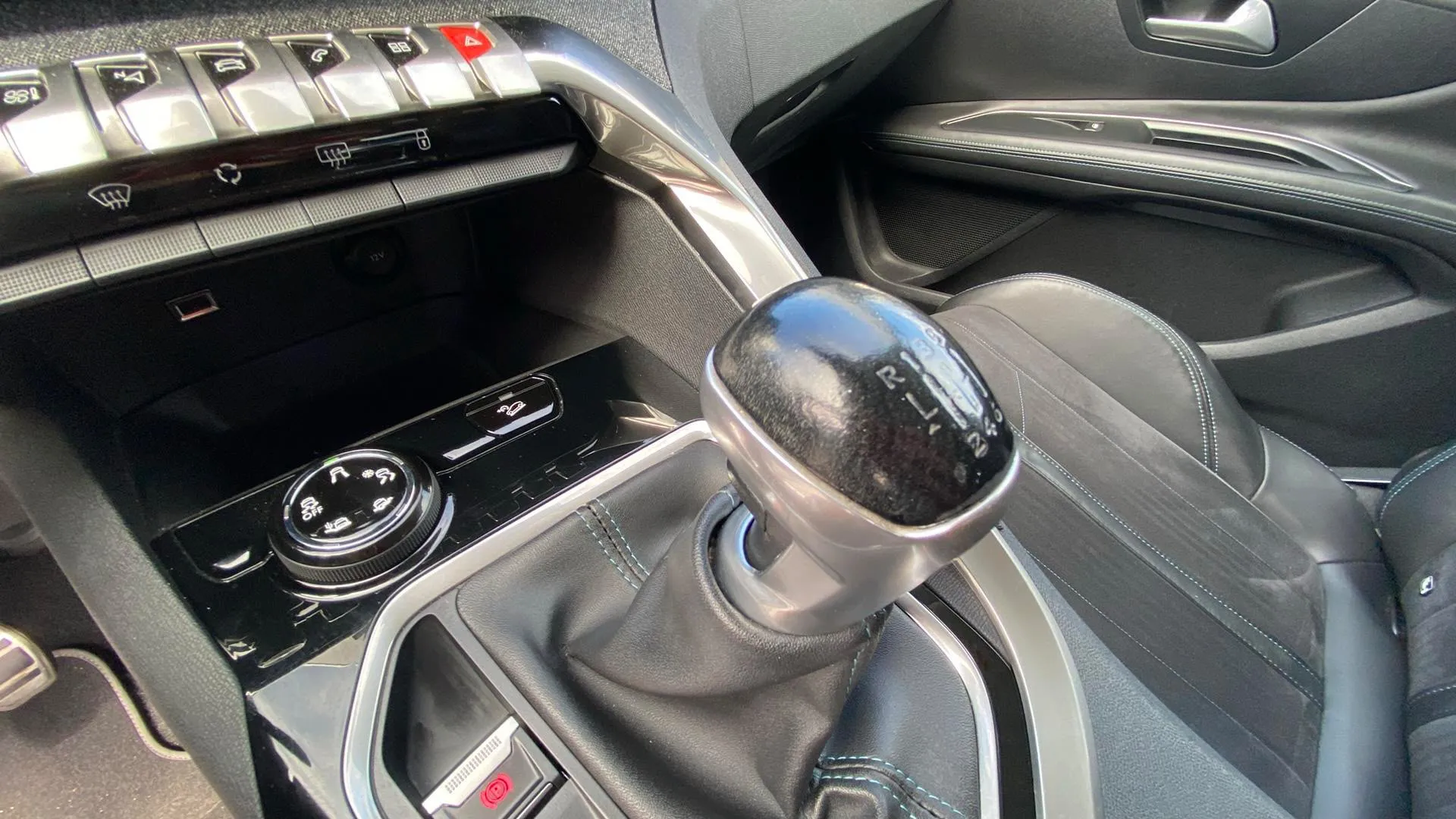 Peugeot 3008 1.5L BlueHDi Crossway - foto 19