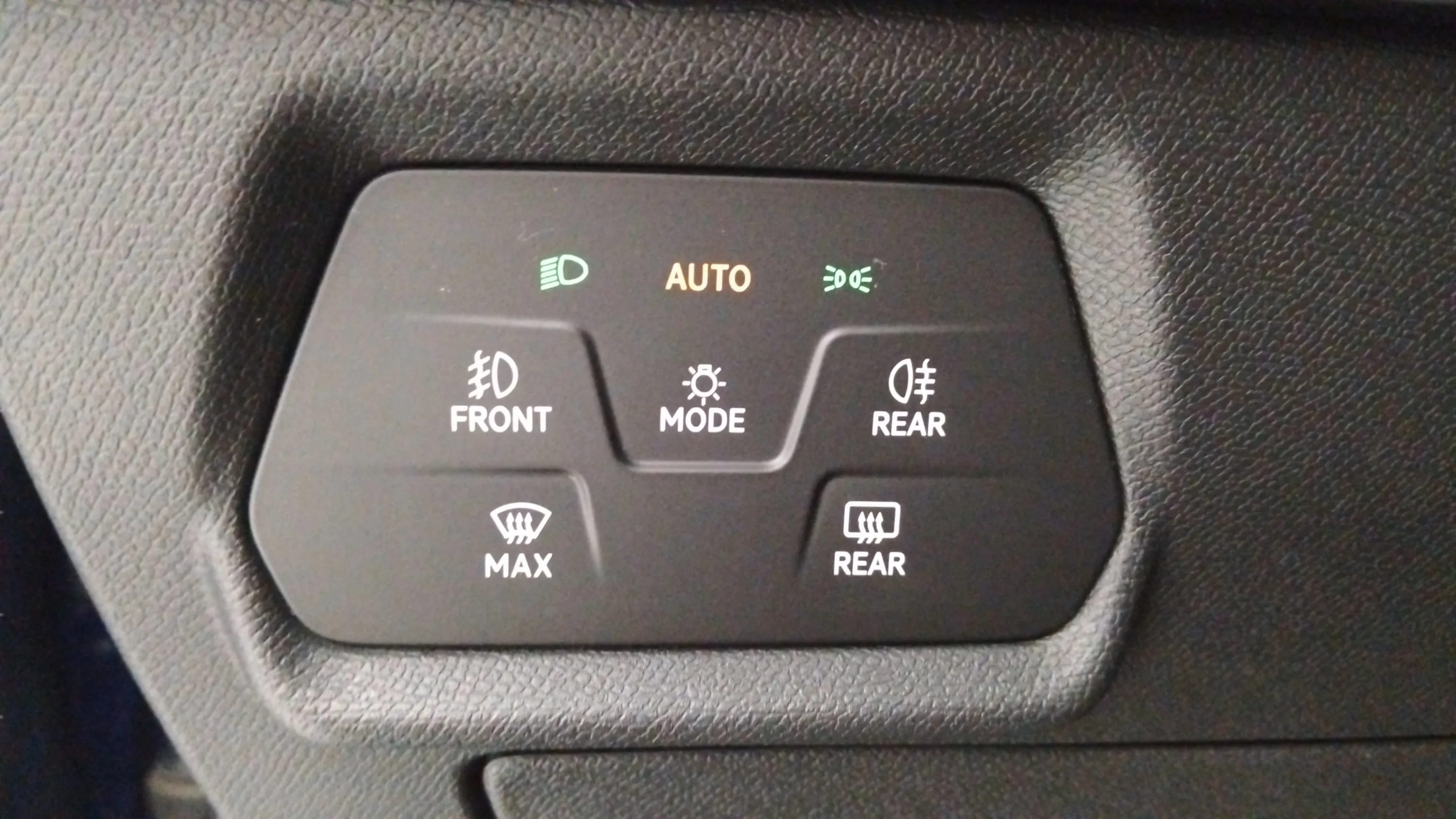SEAT León 1.5 TSI FR - foto 24