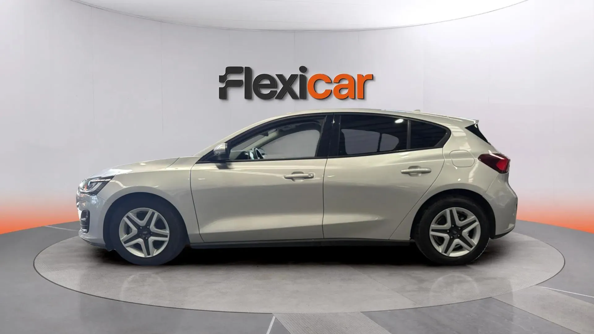 Ford Focus 1.5 EcoBlue Active SB - foto 8