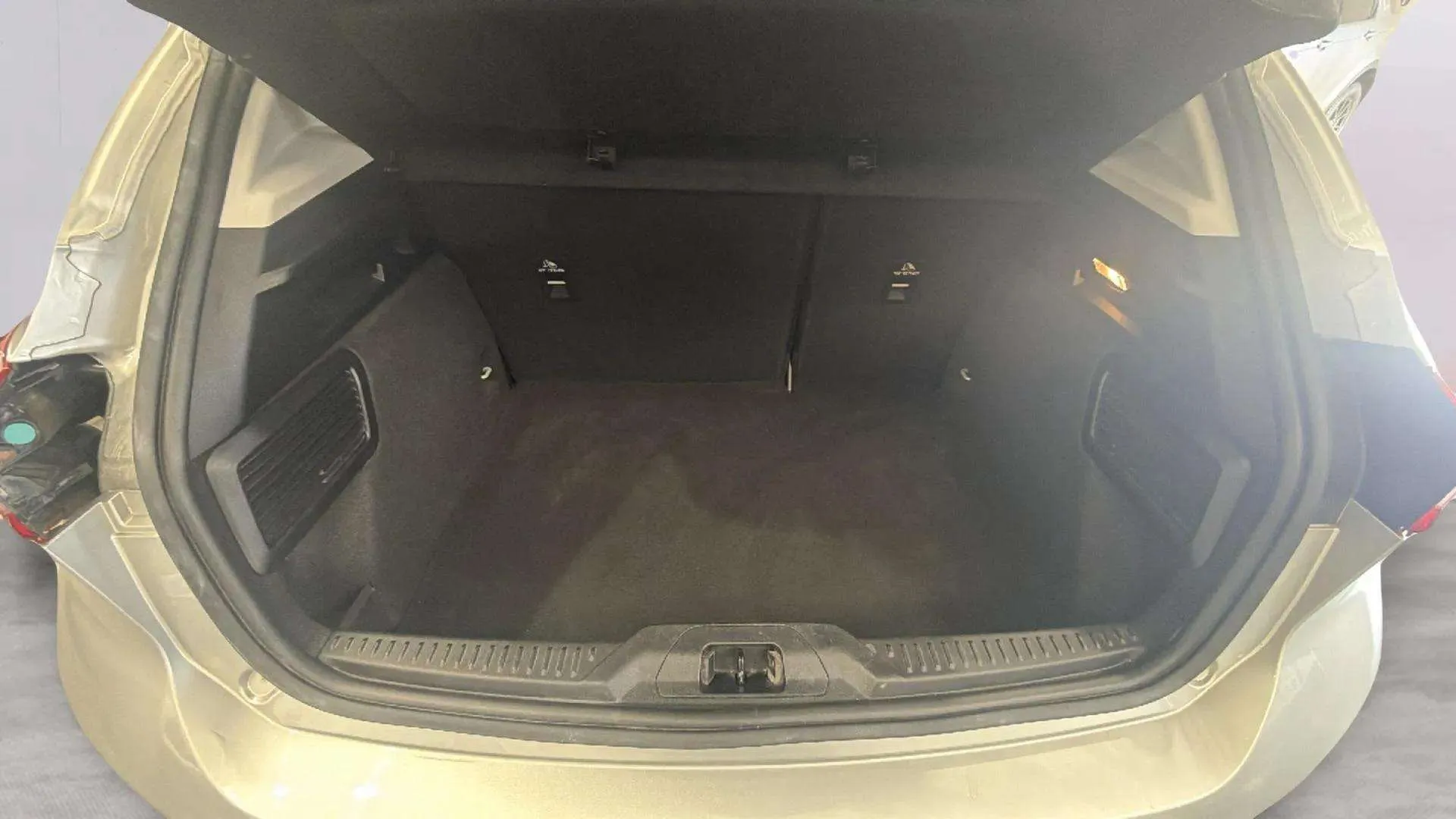 Ford Focus 1.5 EcoBlue Active SB - foto 20