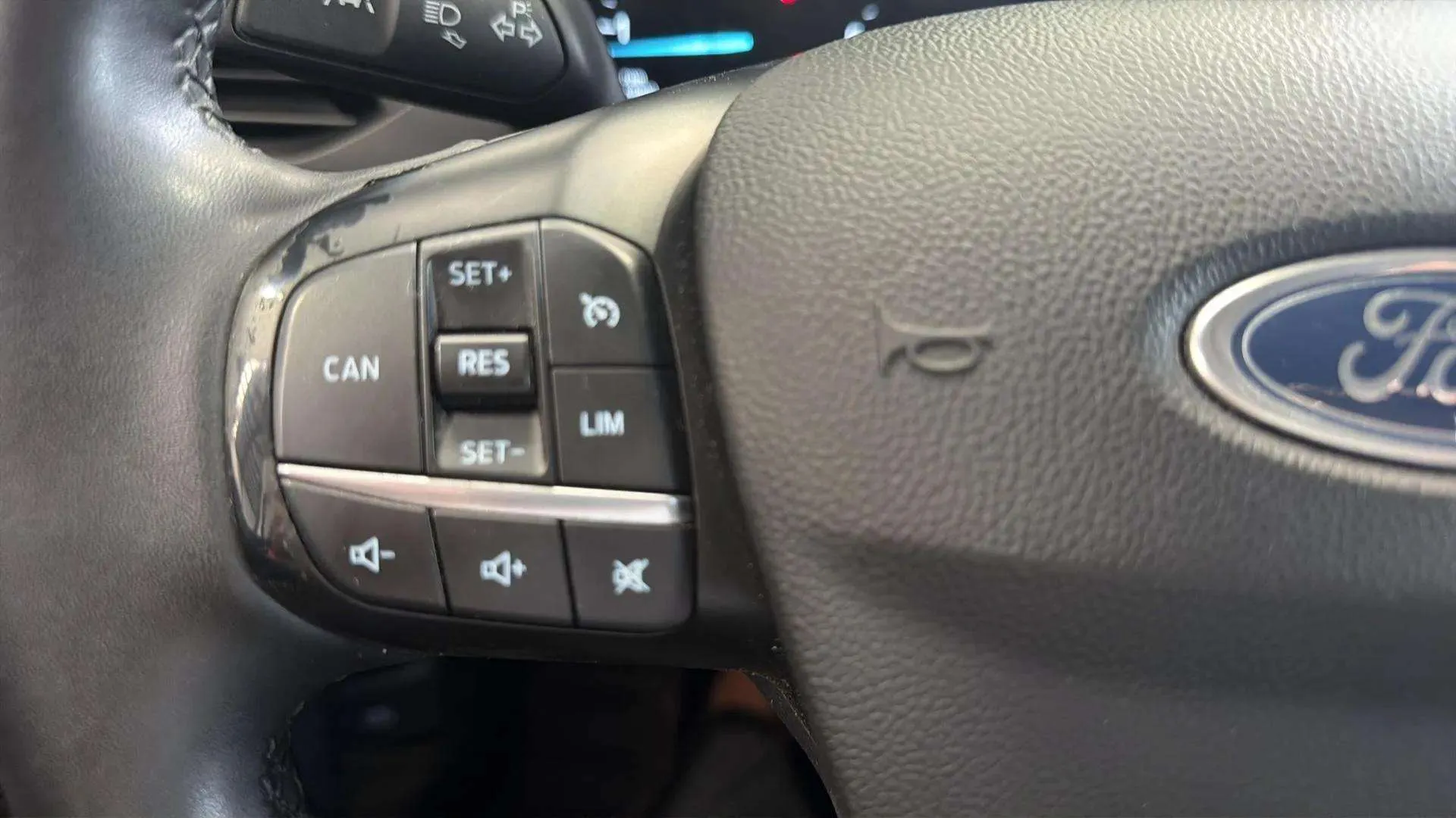 Ford Focus 1.5 EcoBlue Active SB - foto 17
