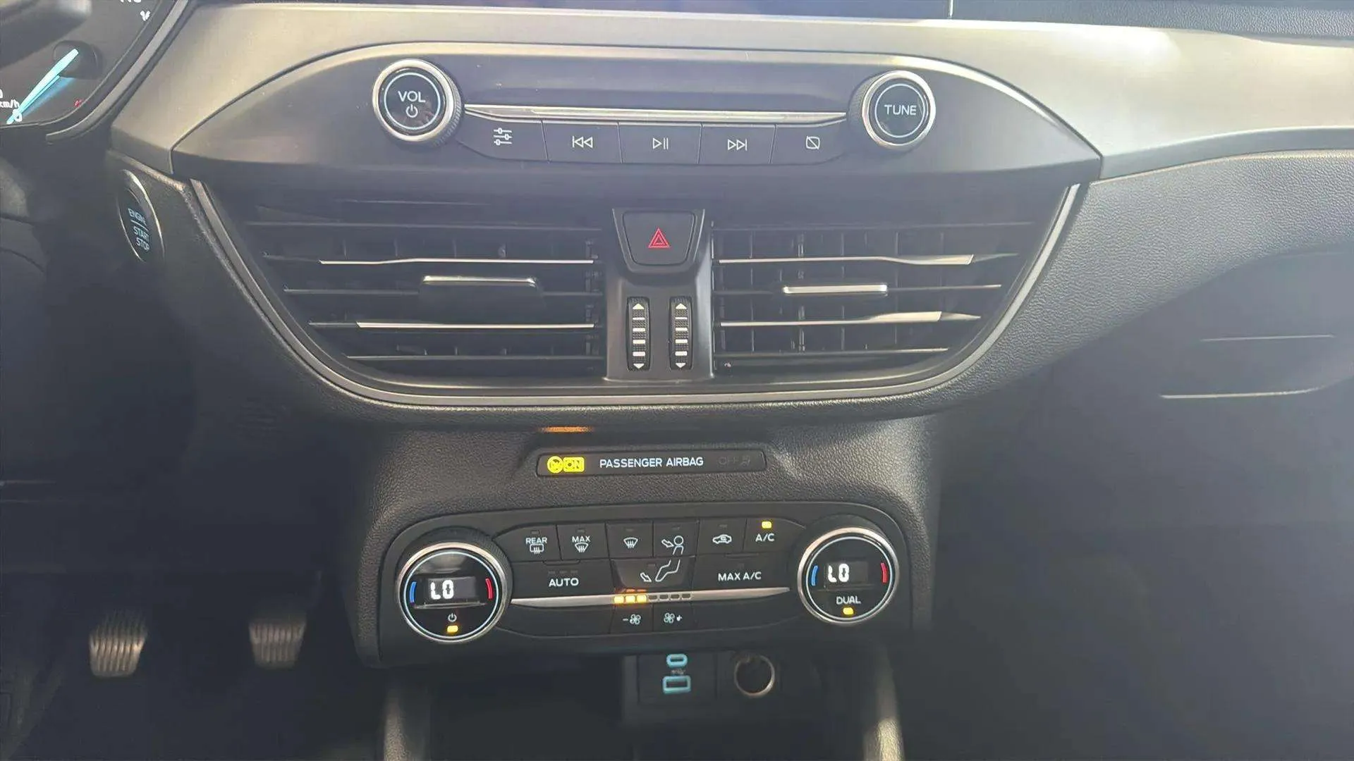 Ford Focus 1.5 EcoBlue Active SB - foto 15