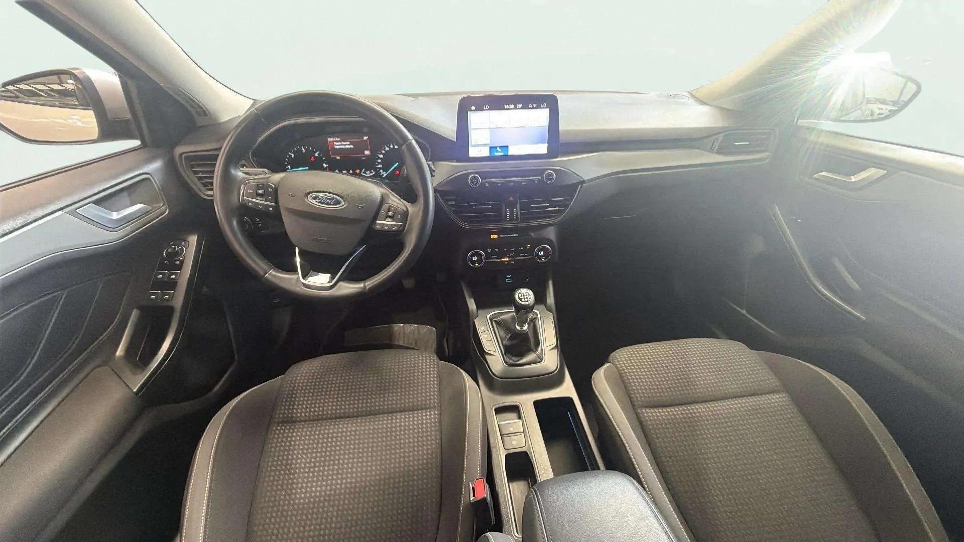Ford Focus 1.5 EcoBlue Active SB - foto 11