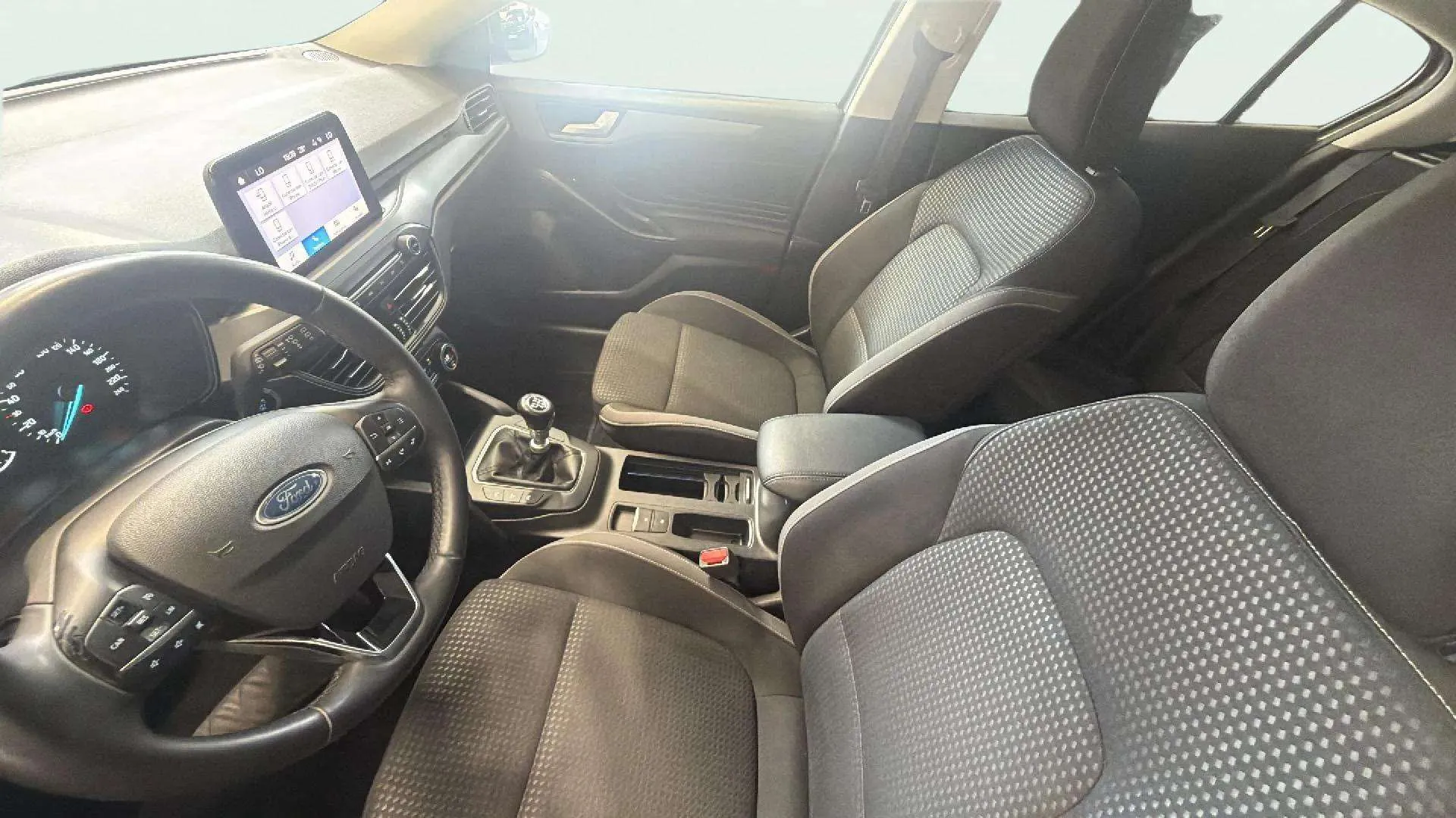 Ford Focus 1.5 EcoBlue Active SB - foto 10