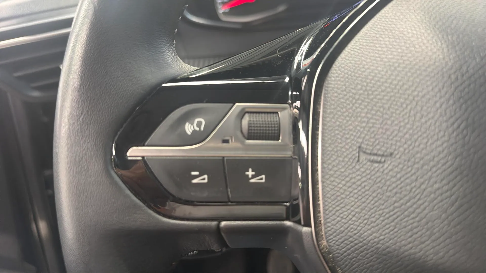 Peugeot 2008 Active BlueHDi - foto 19