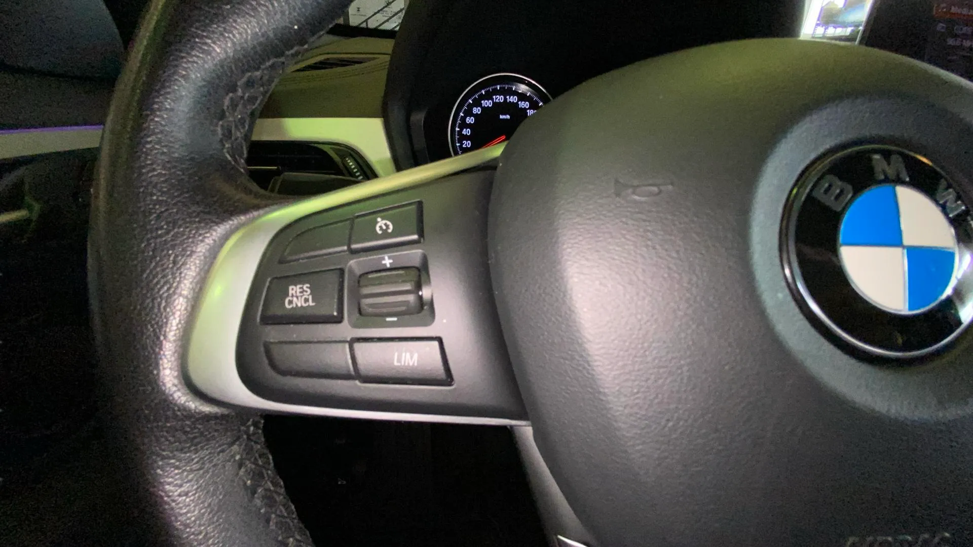 BMW X1 sDrive18i - foto 19