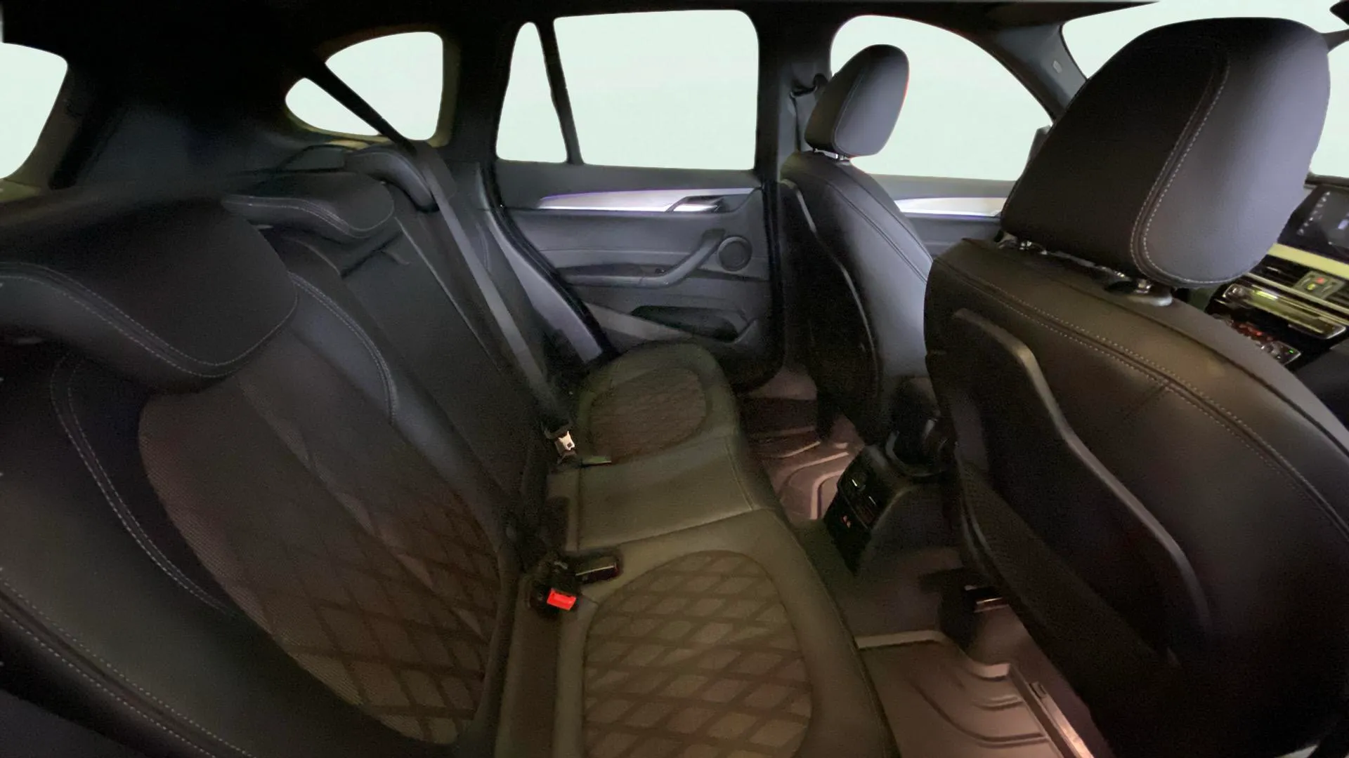BMW X1 sDrive18i - foto 15