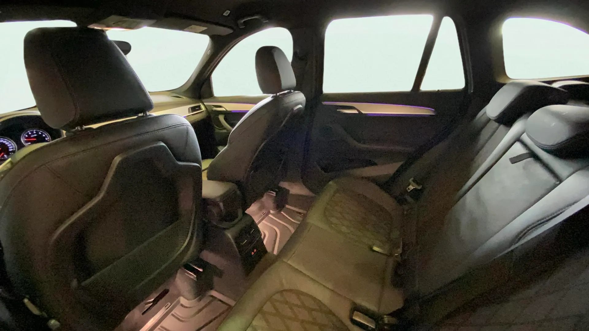 BMW X1 sDrive18i - foto 13
