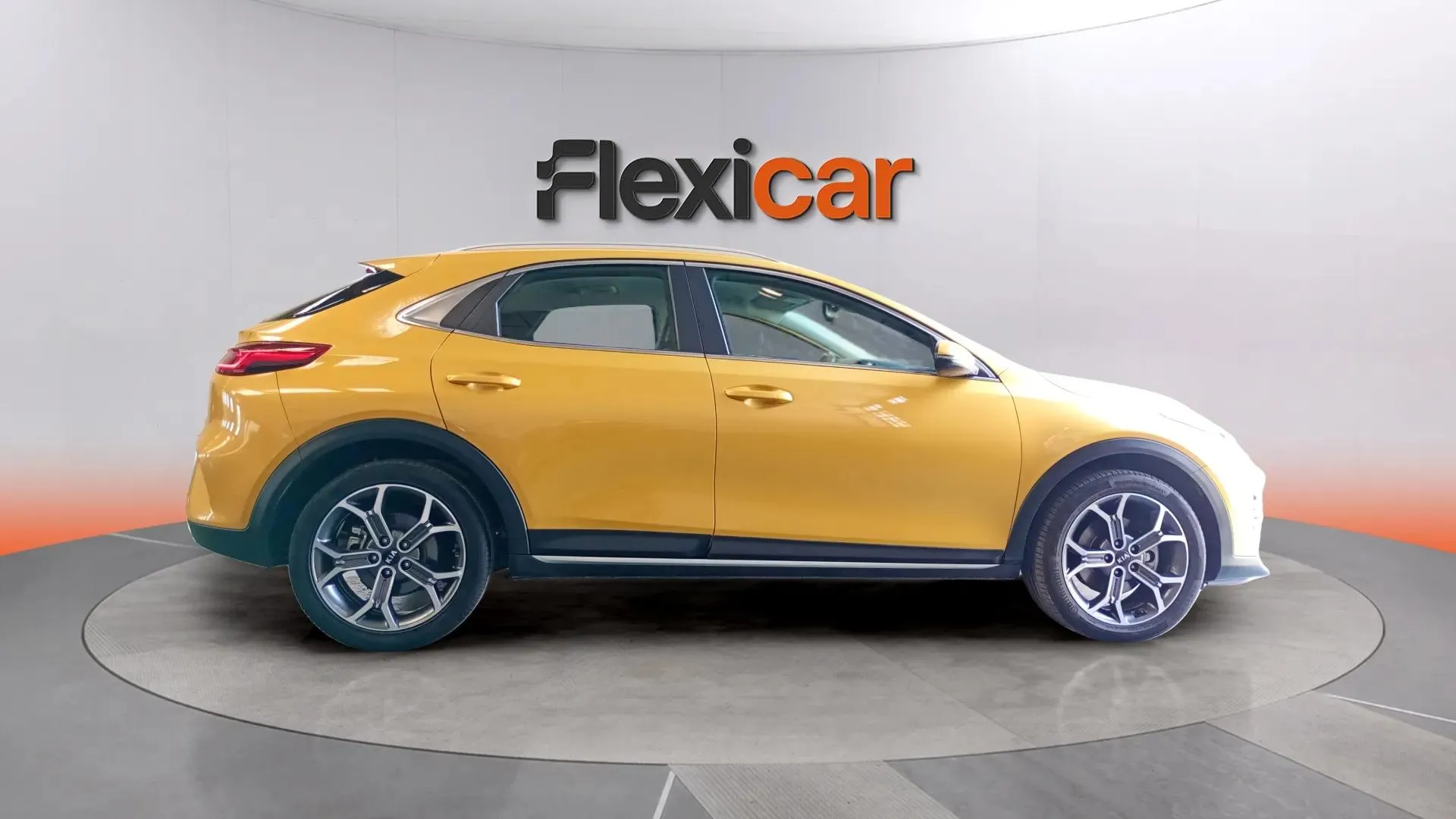 Kia XCeed 1.0 T-GDi Concept - foto 2