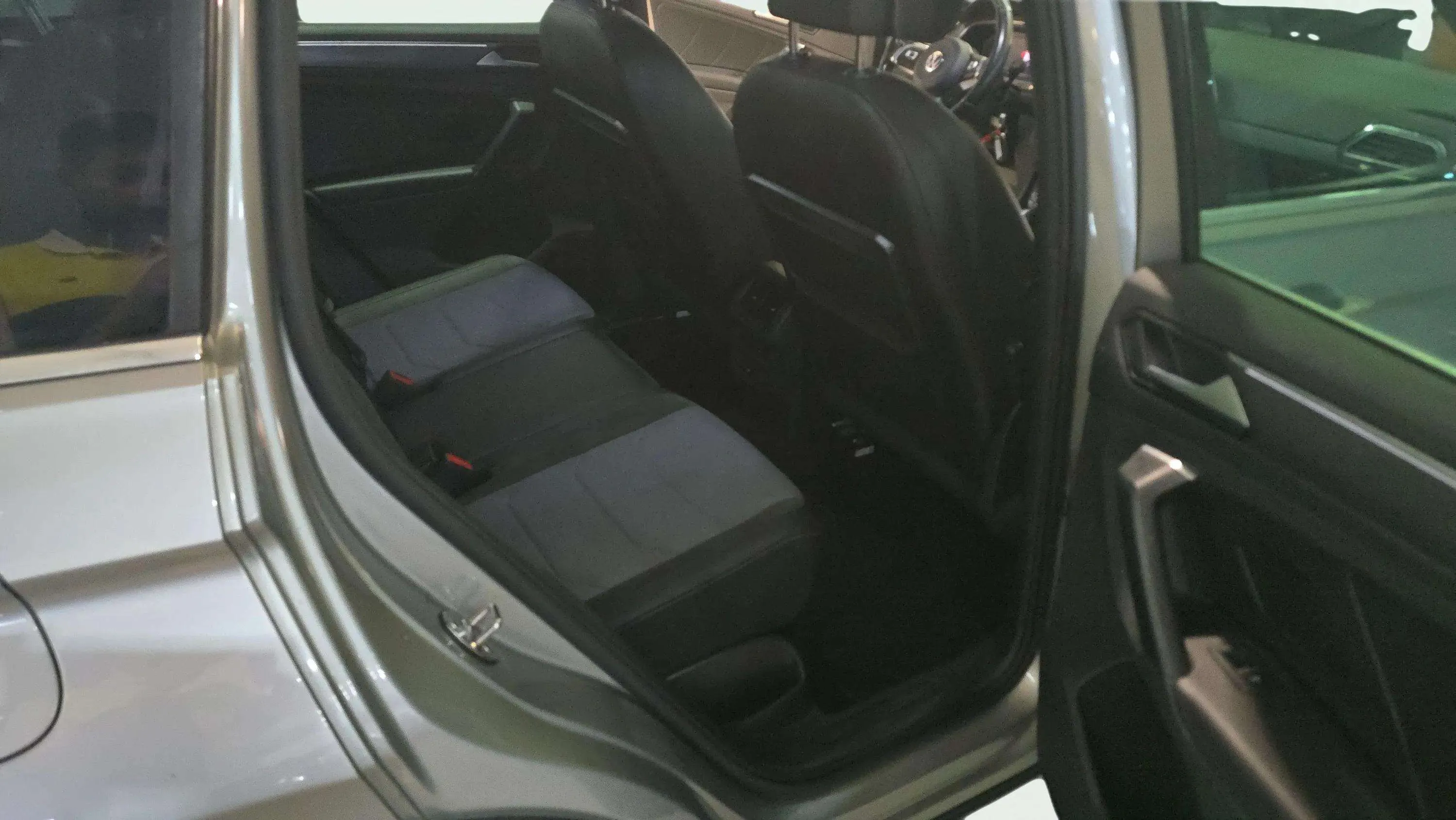 Volkswagen Tiguan Sport 1.5 TSI DSG - foto 12