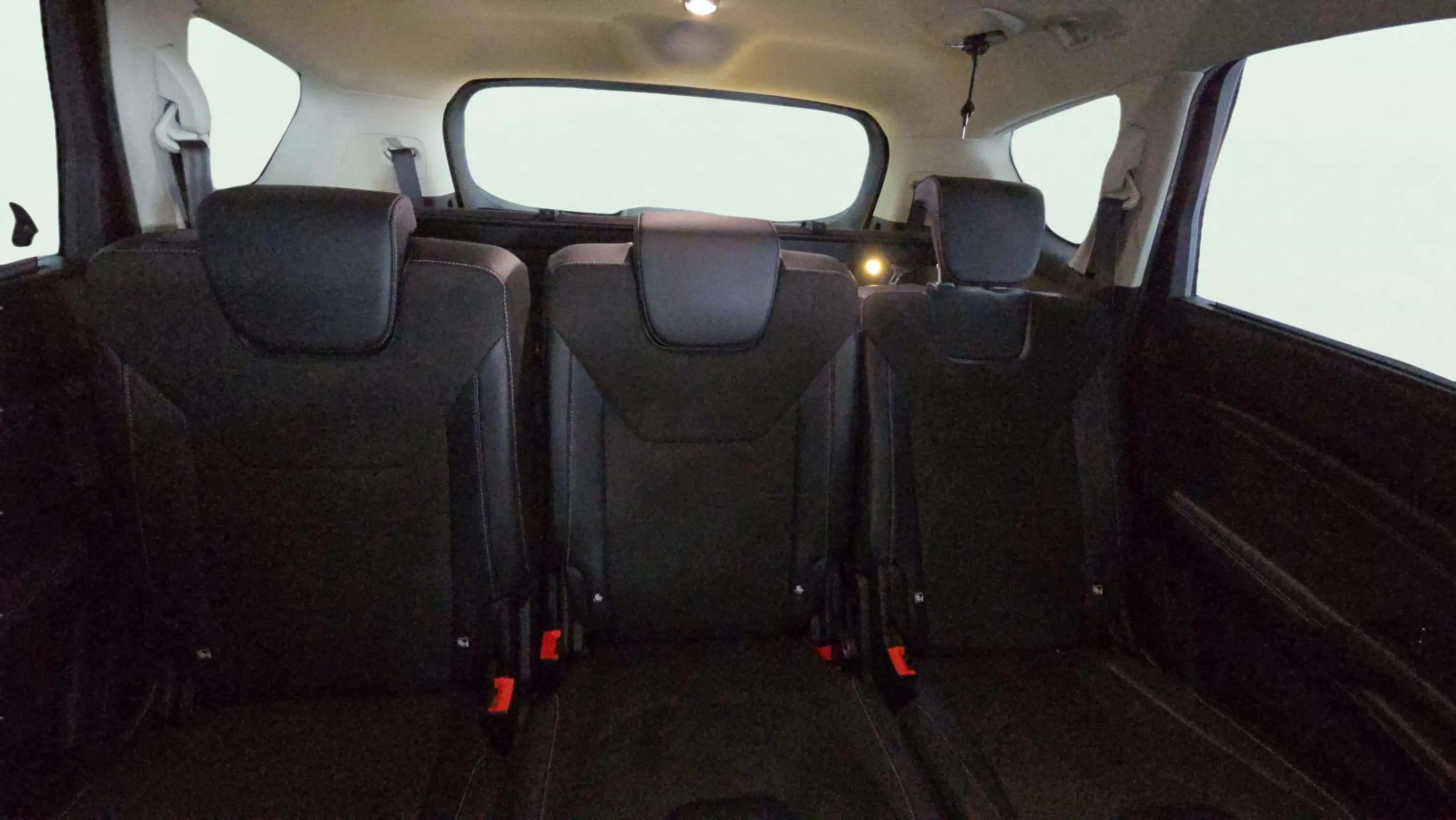 Ford S-Max 1.5 EcoBoost ST-Line - foto 18