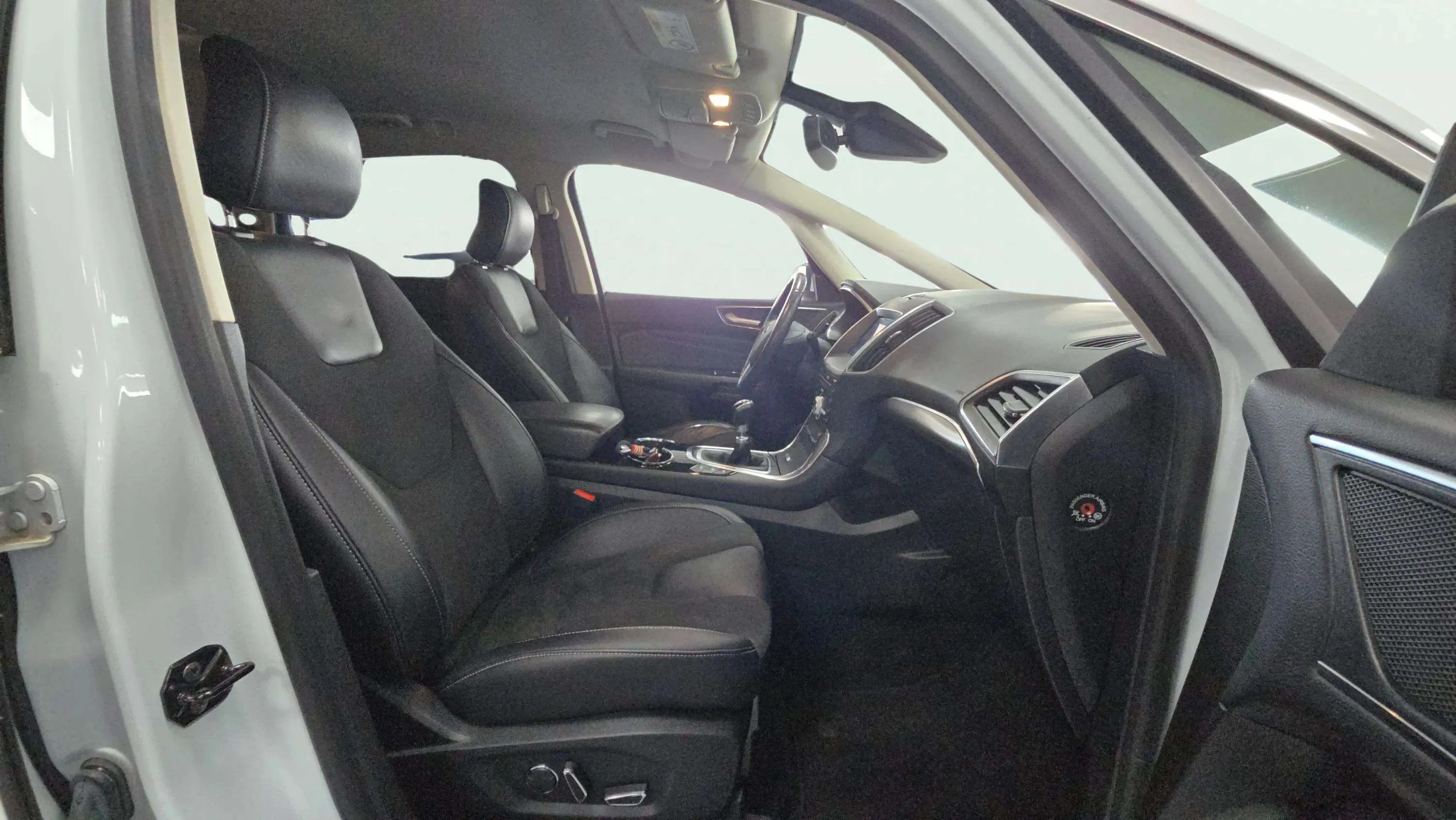 Ford S-Max 1.5 EcoBoost ST-Line - foto 16