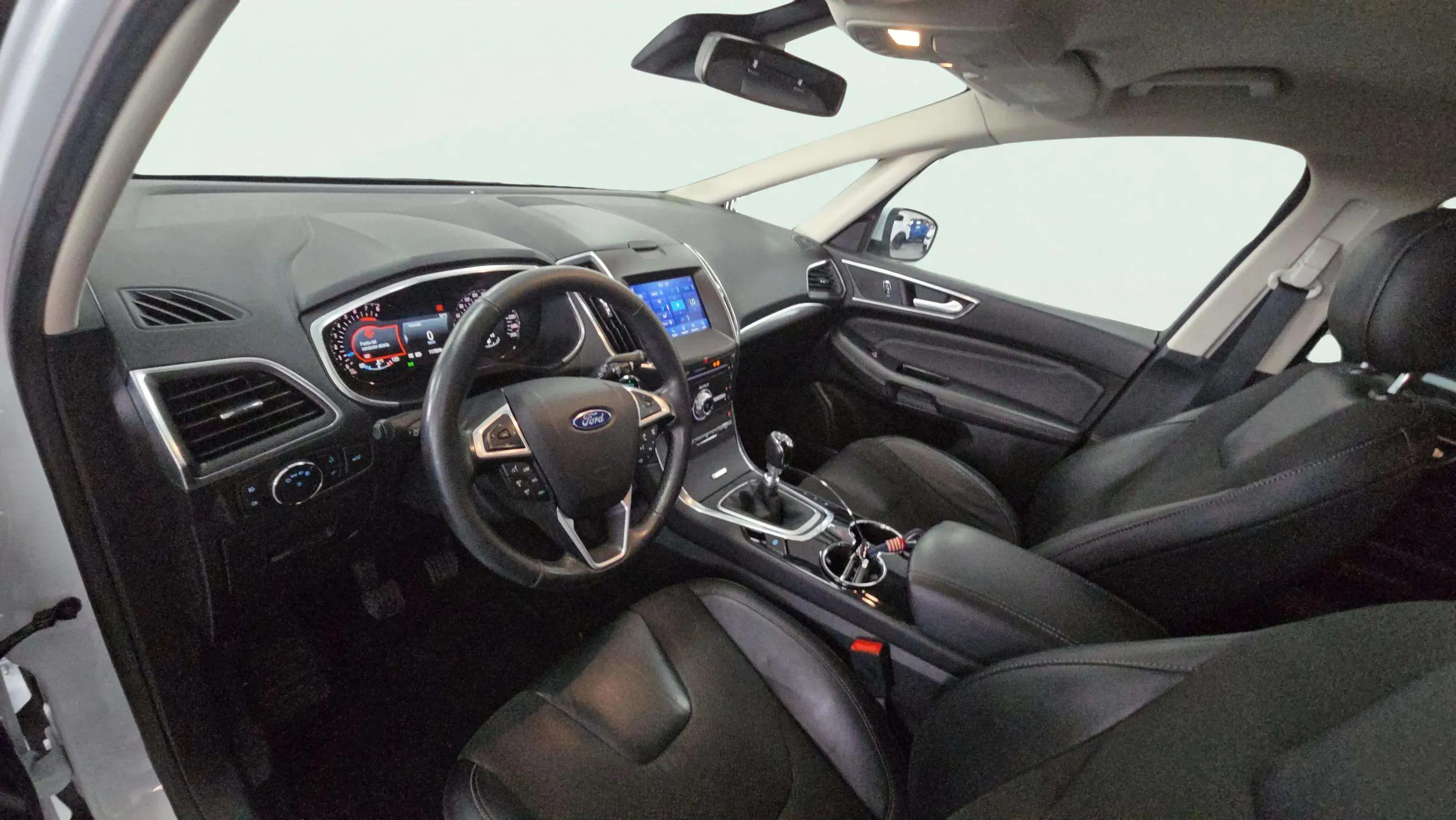 Ford S-Max 1.5 EcoBoost ST-Line - foto 12