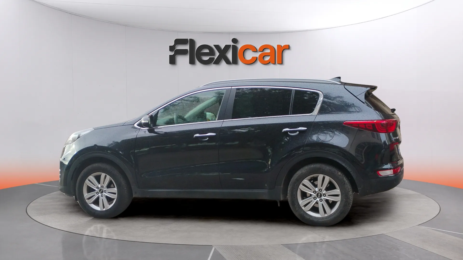 Kia Sportage 1.6 GDi Basic 4x2 - foto 4