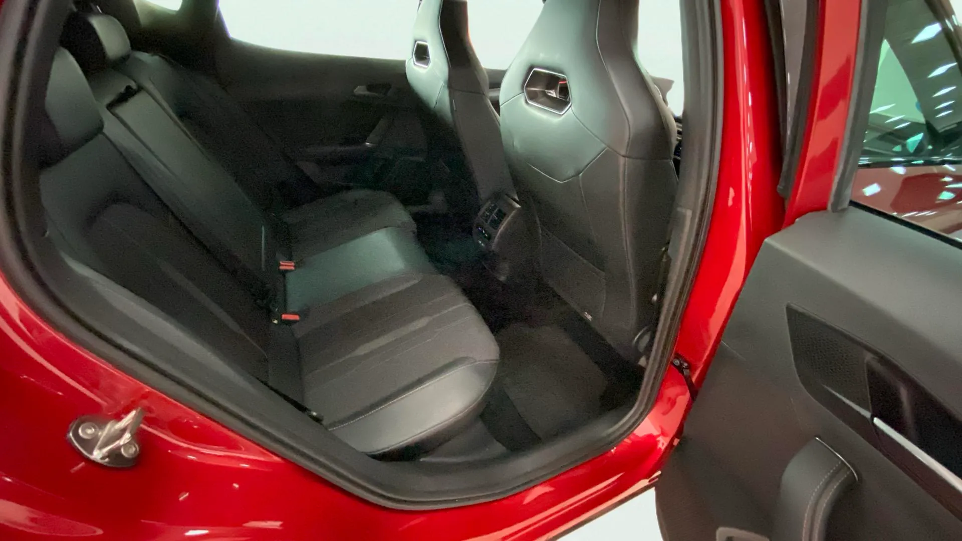 Cupra Formentor 1.4 e-Hybrid VZ DSG - foto 10