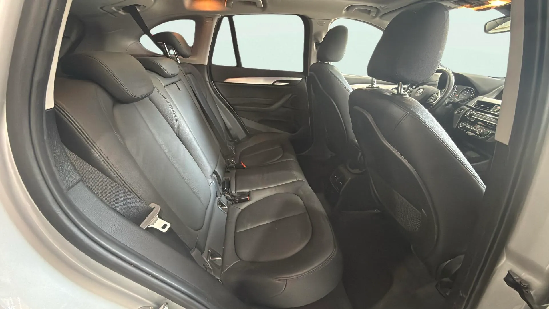 BMW X1 sDrive18i - foto 14