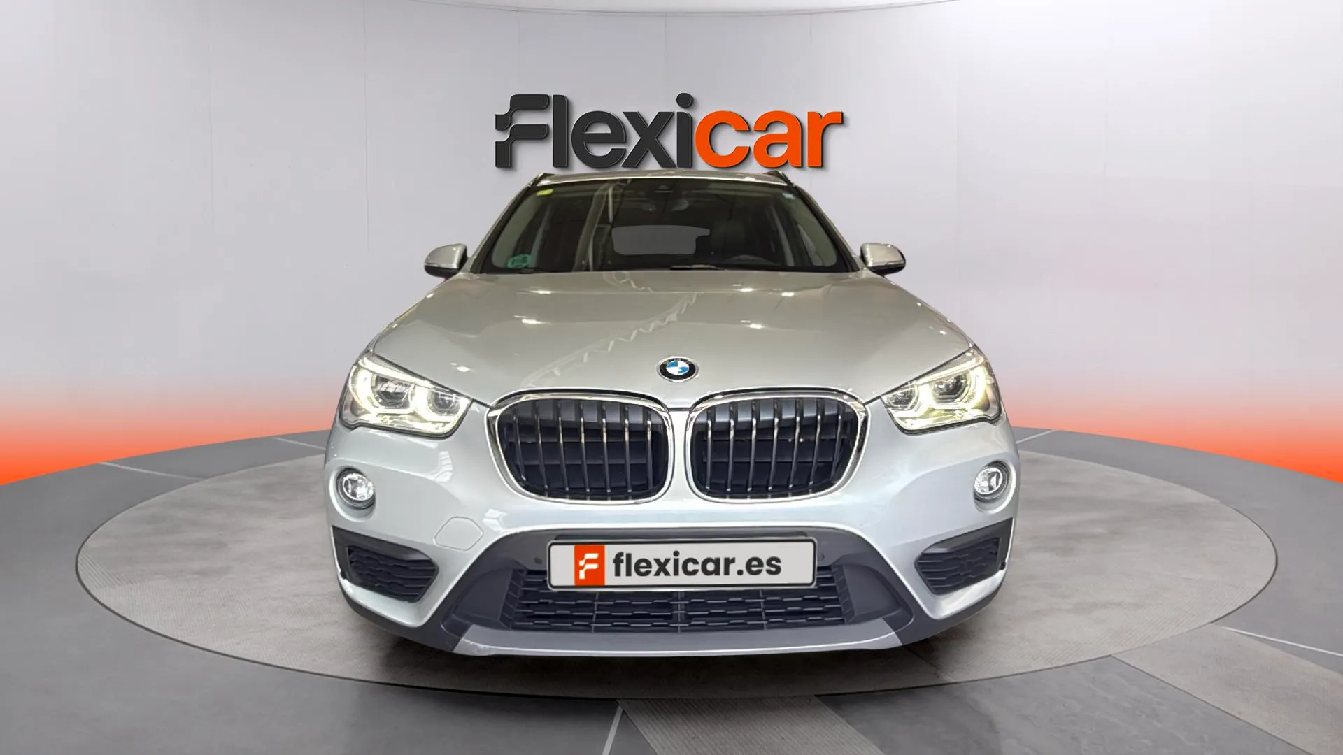 BMW X1 sDrive18i - foto 2