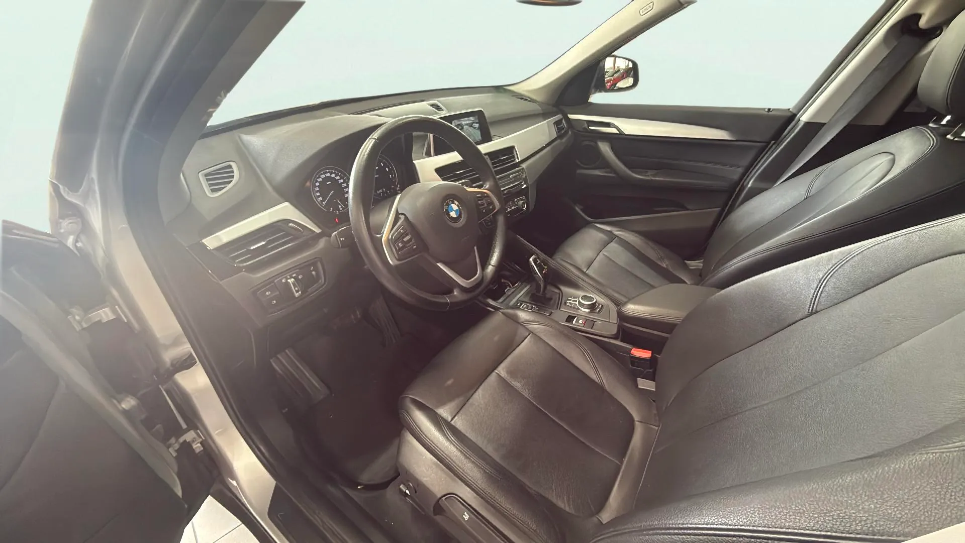 BMW X1 sDrive18i - foto 18