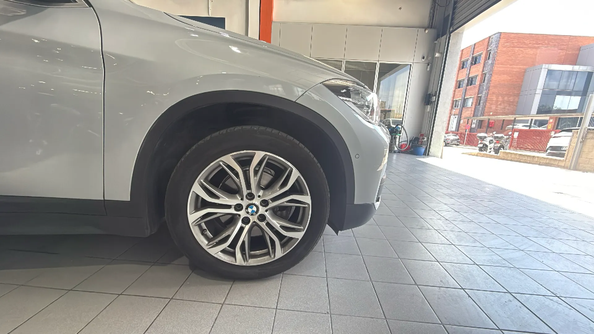 BMW X1 sDrive18i - foto 23