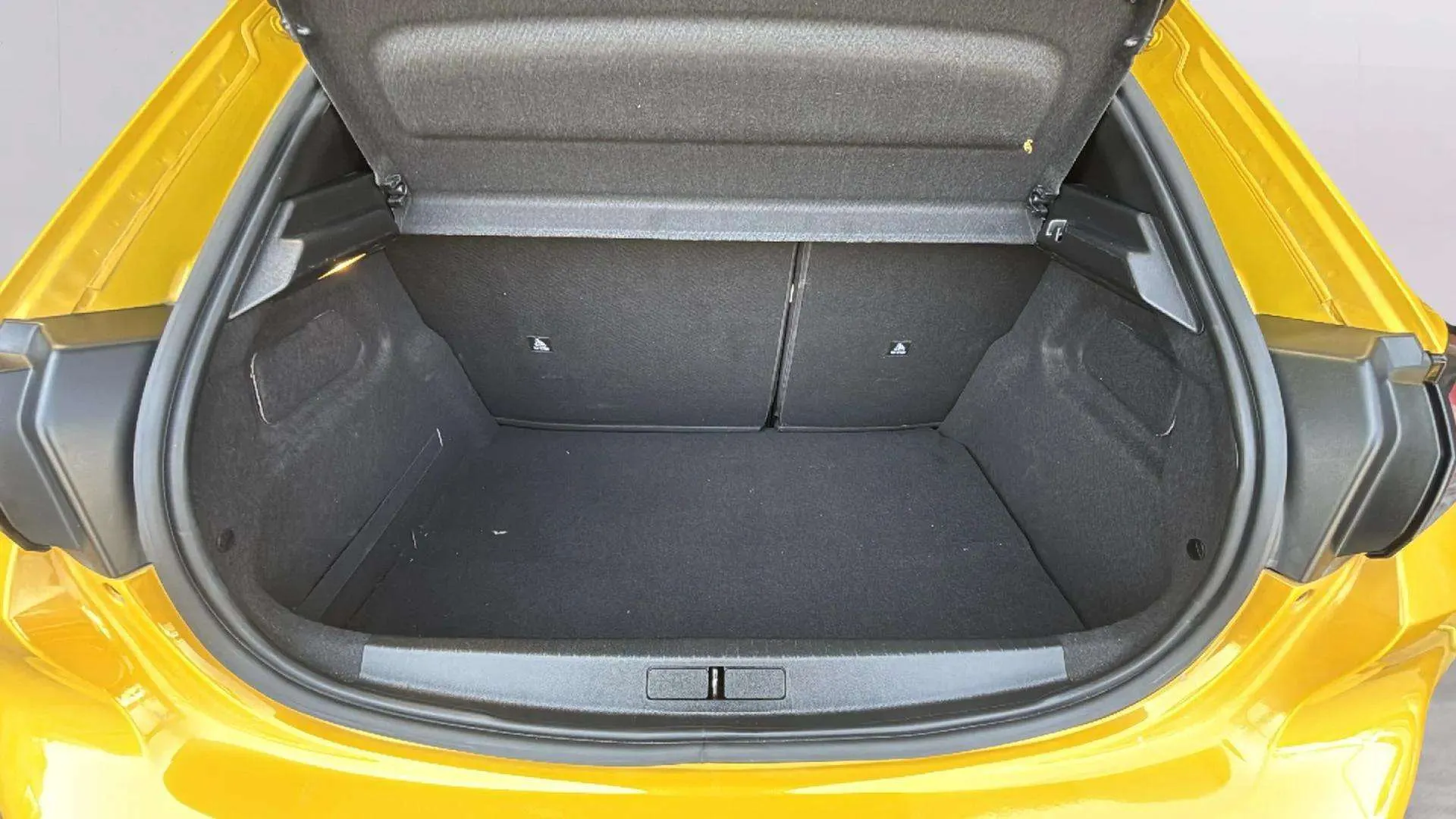 Peugeot 208 PureTech Active - foto 9